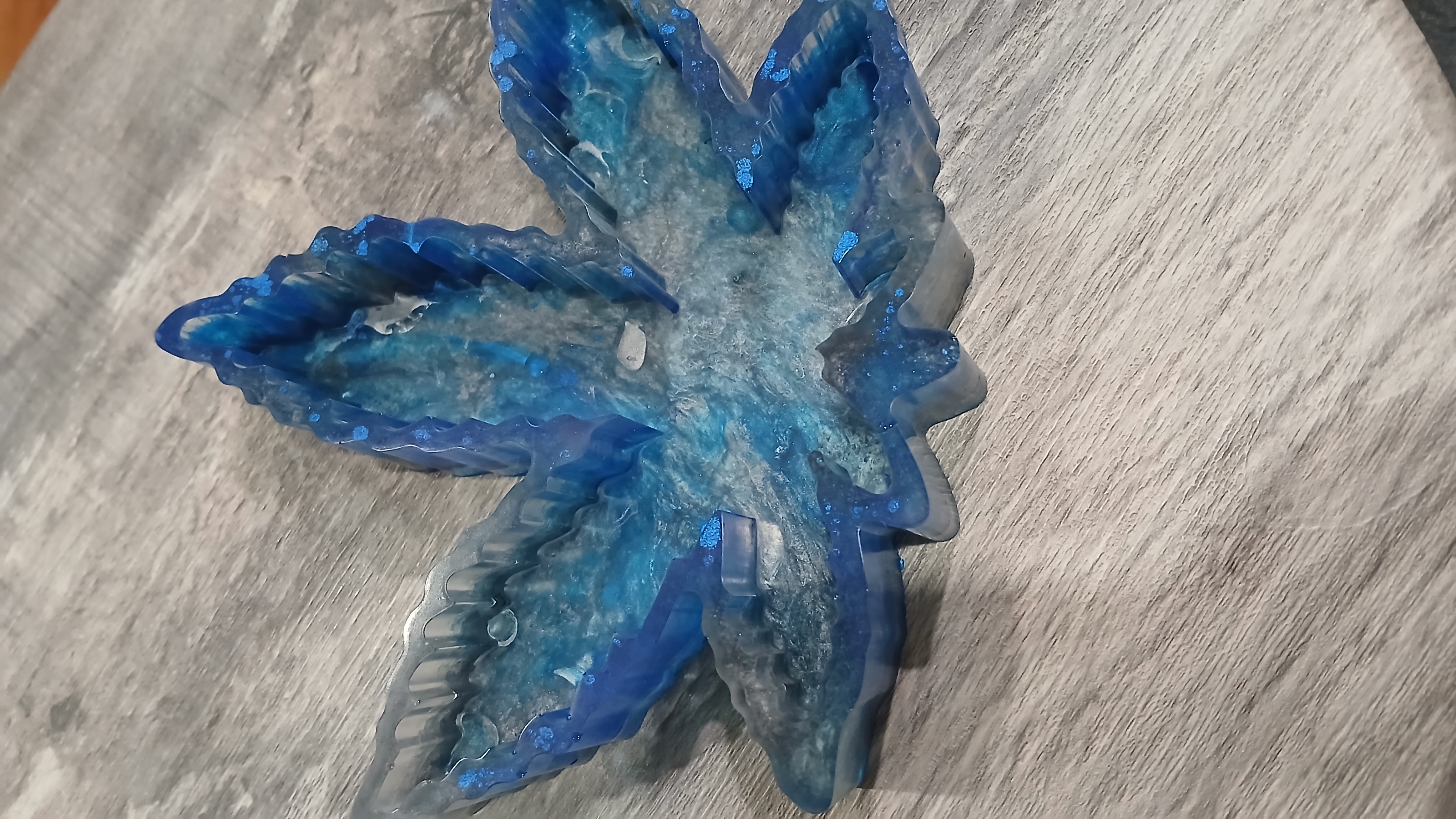 Epoxy Resin Blue and Silver Pot Leaf ashtray, jewelry tray, soap dish, home decor