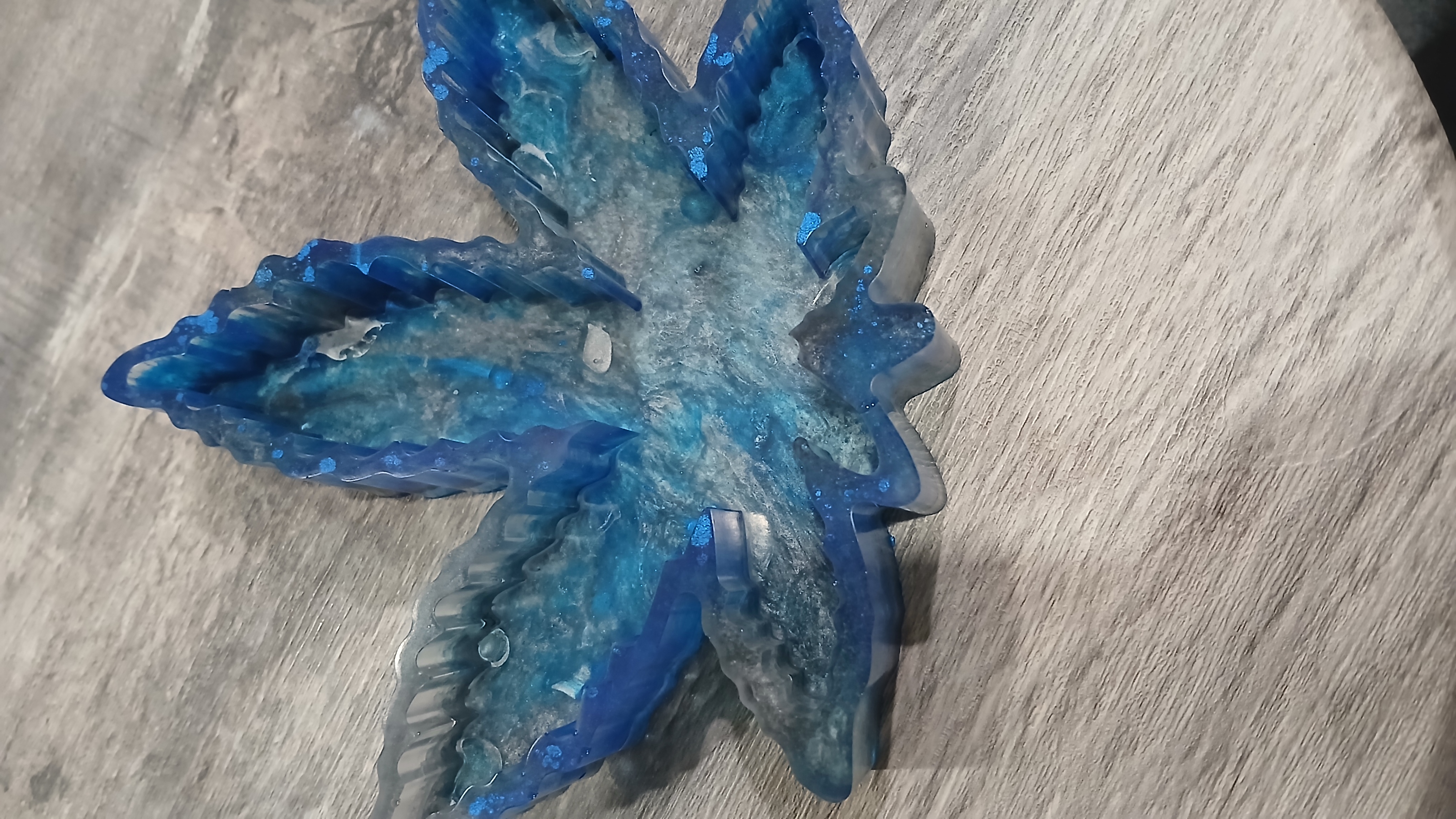 Epoxy Resin Blue and Silver Pot Leaf ashtray, jewelry tray, soap dish, home decor
