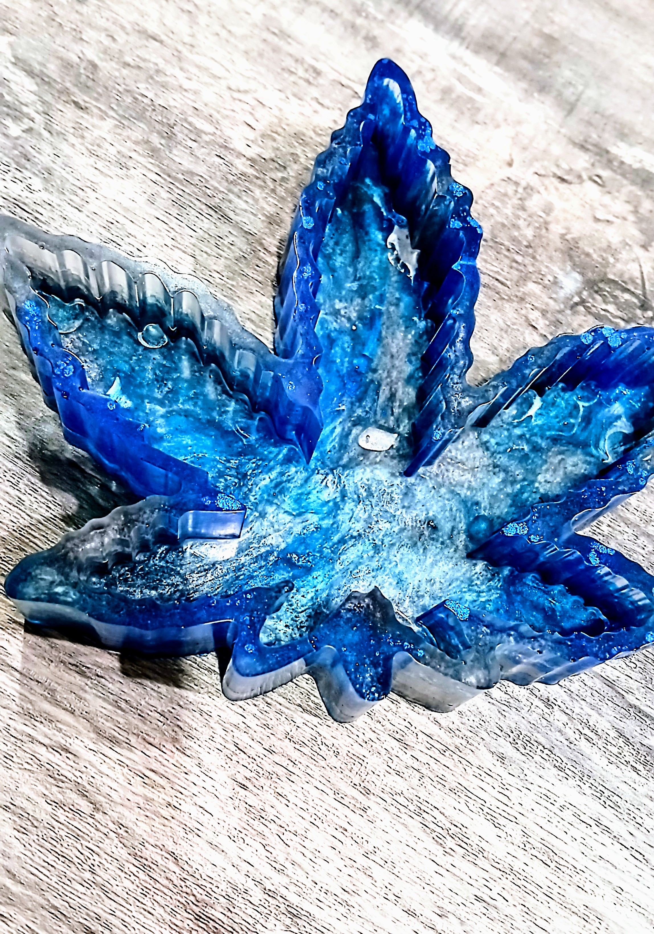 Epoxy Resin Blue and Silver Pot Leaf ashtray, jewelry tray, soap dish, home decor