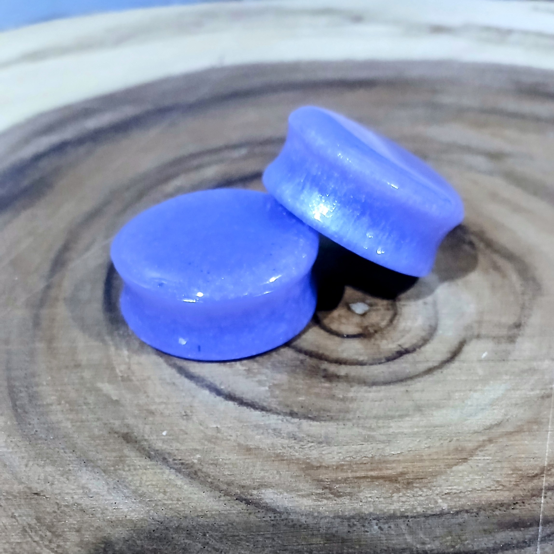 1-1/4 inch | 32mm | Ear Plugs/Tunnels | Body Jewelry | Pearlescent Purple | Ear Stretching