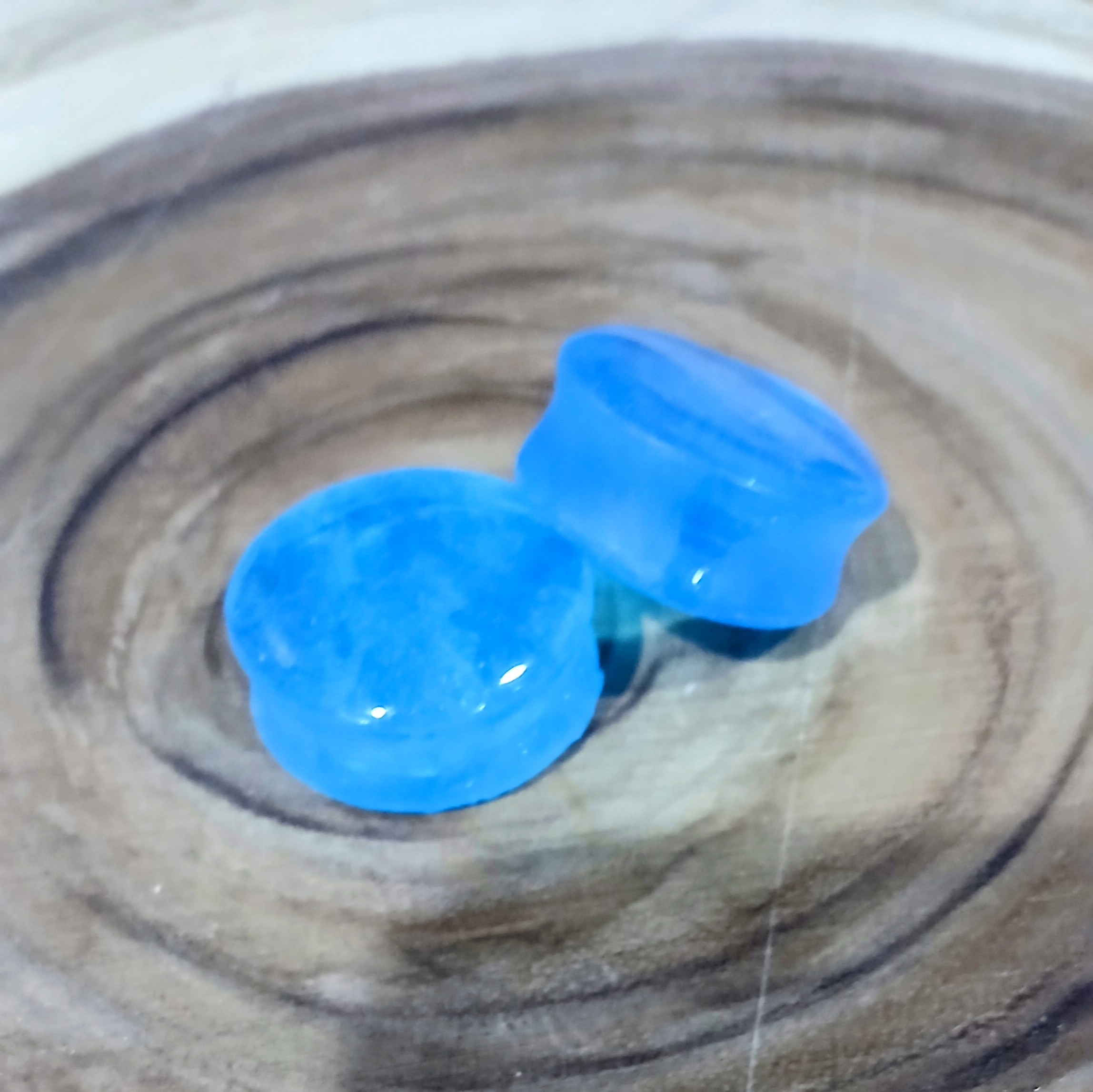 1-1/4 inch | 32mm | Ear Plugs/Tunnels | Body Jewelry | Translucent Blue | Ear Stretching