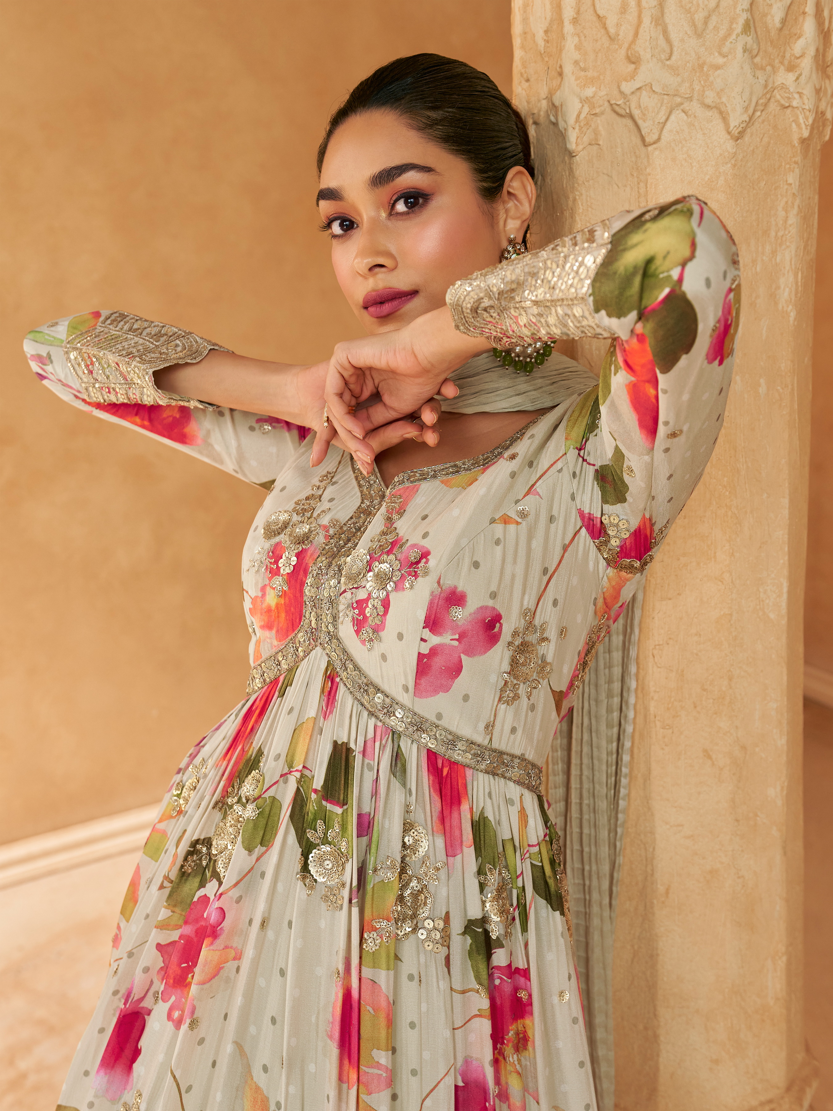 Celebrate Eid in style with this stunning gown, expertly crafted from luxurious vanilla georgette fabric