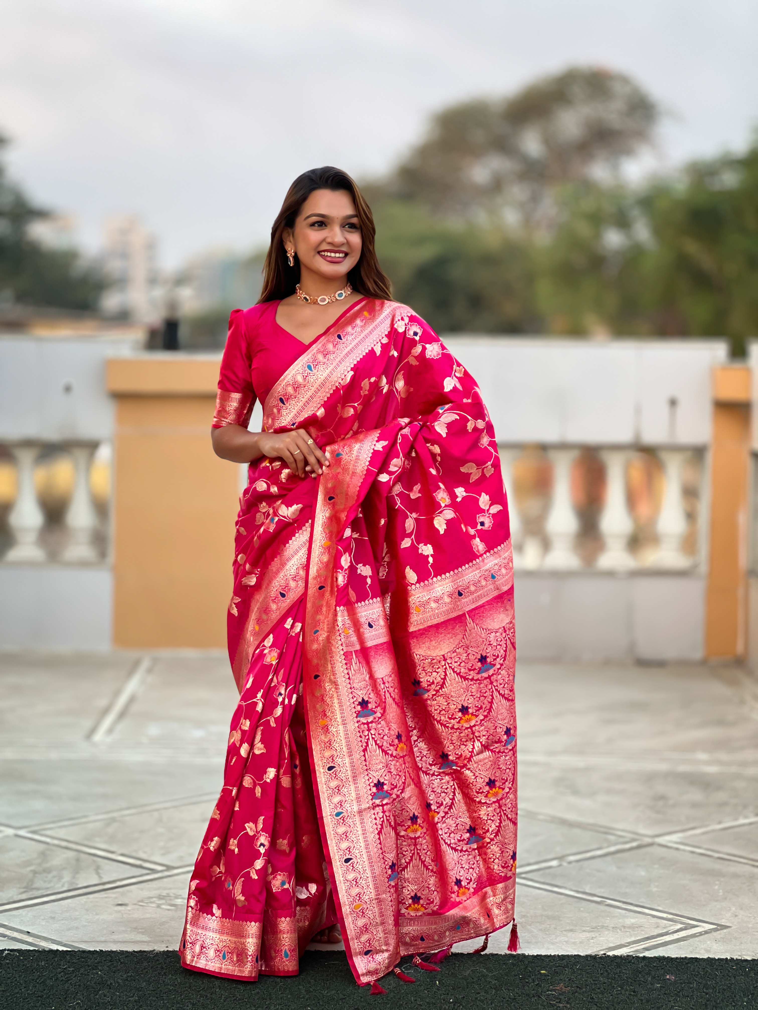 Elevate your look with this exquisite Rani pink Banarasi silk saree