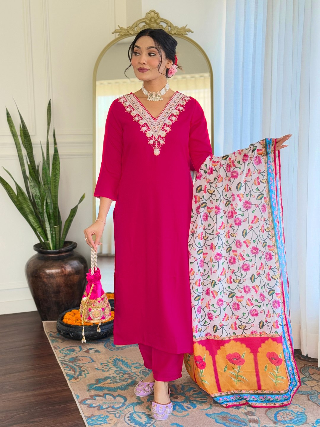 Celebrate Eid in elegance with this stunning pink salwar kameez