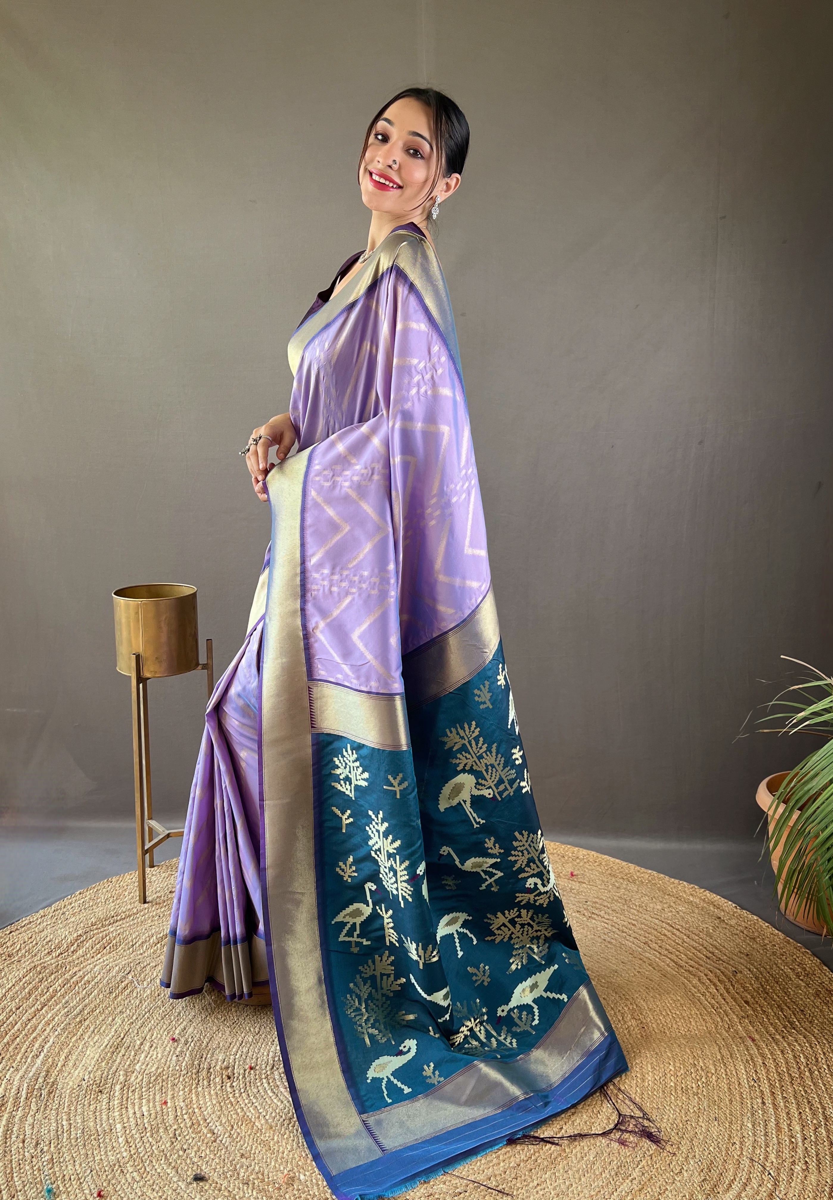 Drape yourself in sophistication with this Mauve Soft Silk Saree