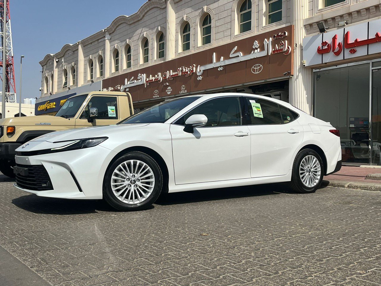 كامري سيدان          ( XLE 2025) 