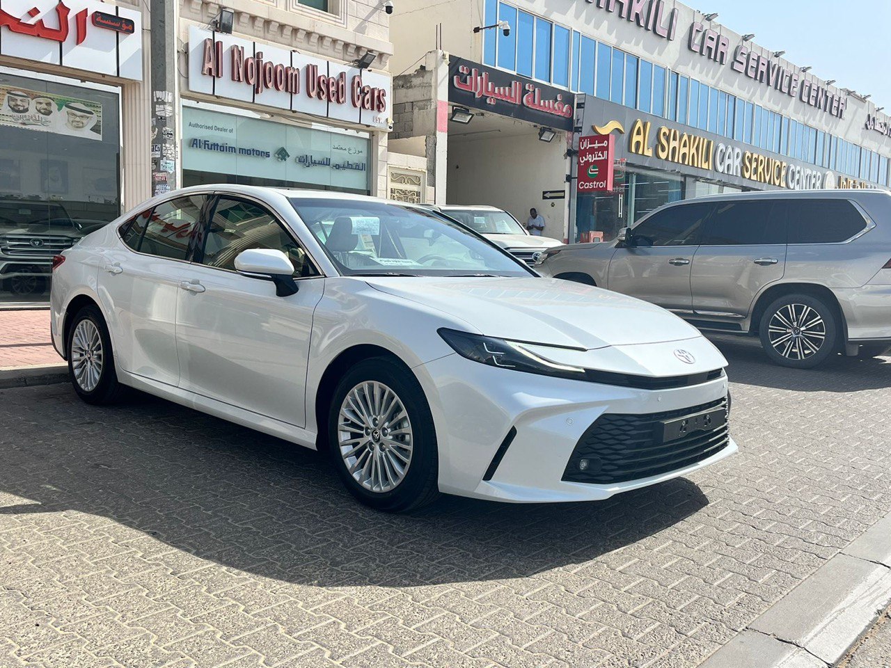 كامري سيدان          ( XLE 2025) 