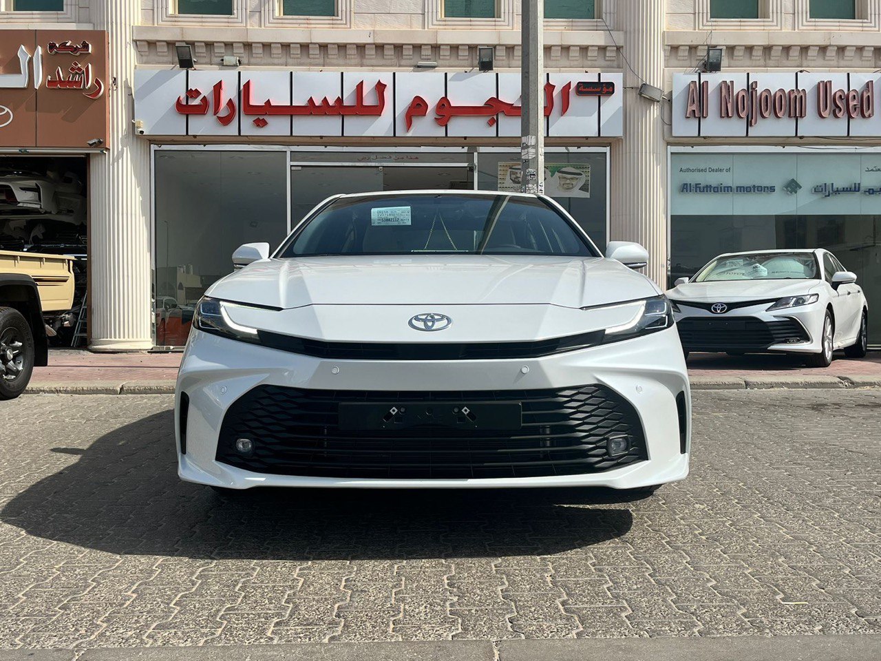 كامري سيدان          ( XLE 2025) 