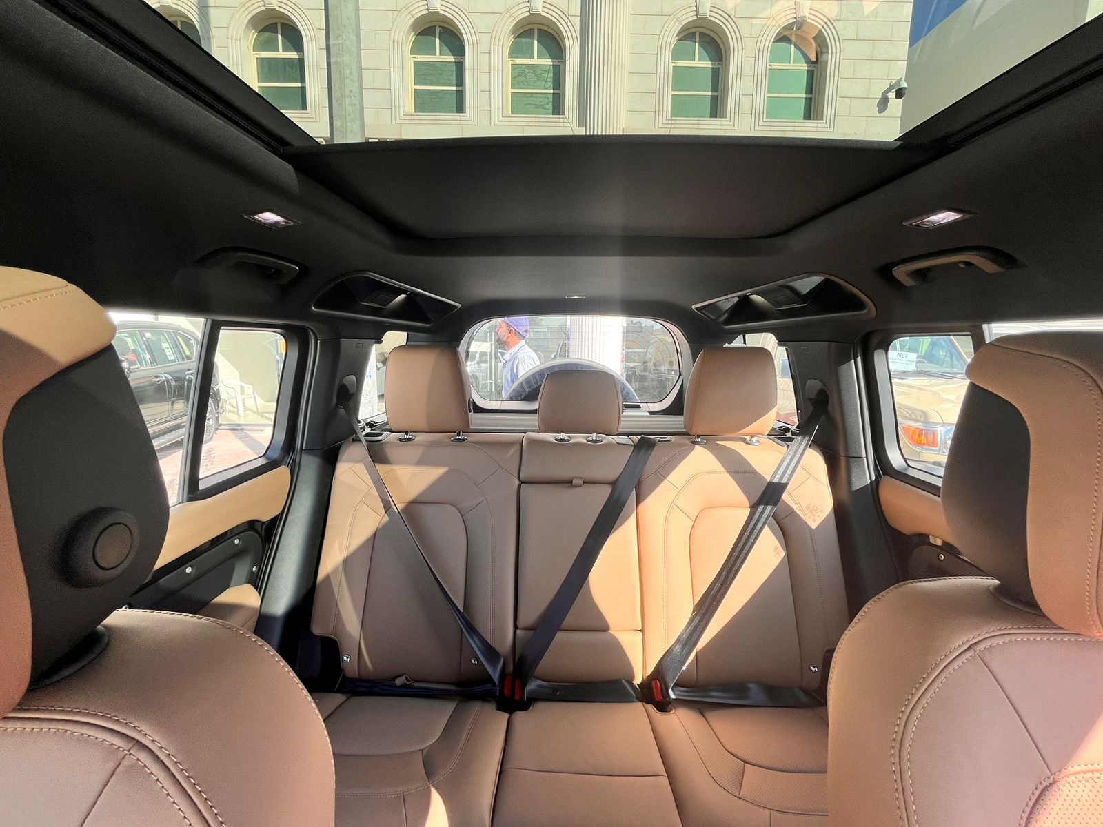  ديفيندر لاندروفر  2025