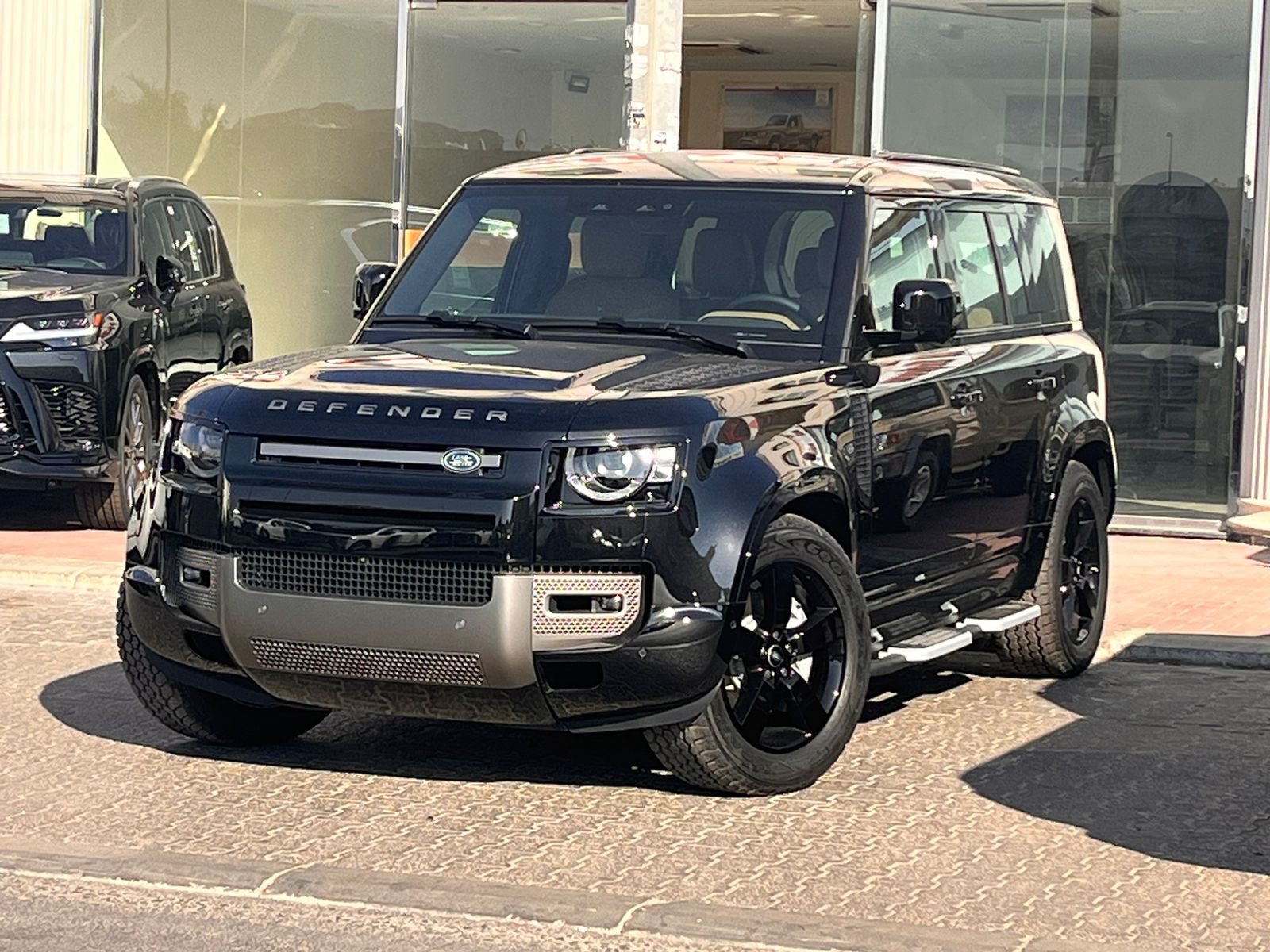  ديفيندر لاندروفر  2025