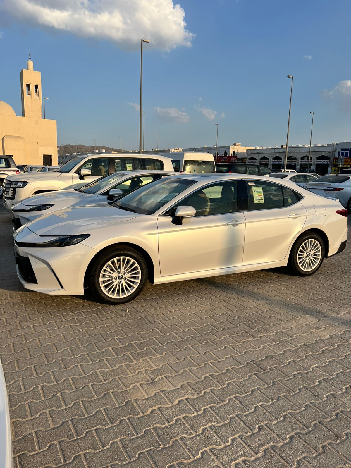 CAMRY 2025 XLE 