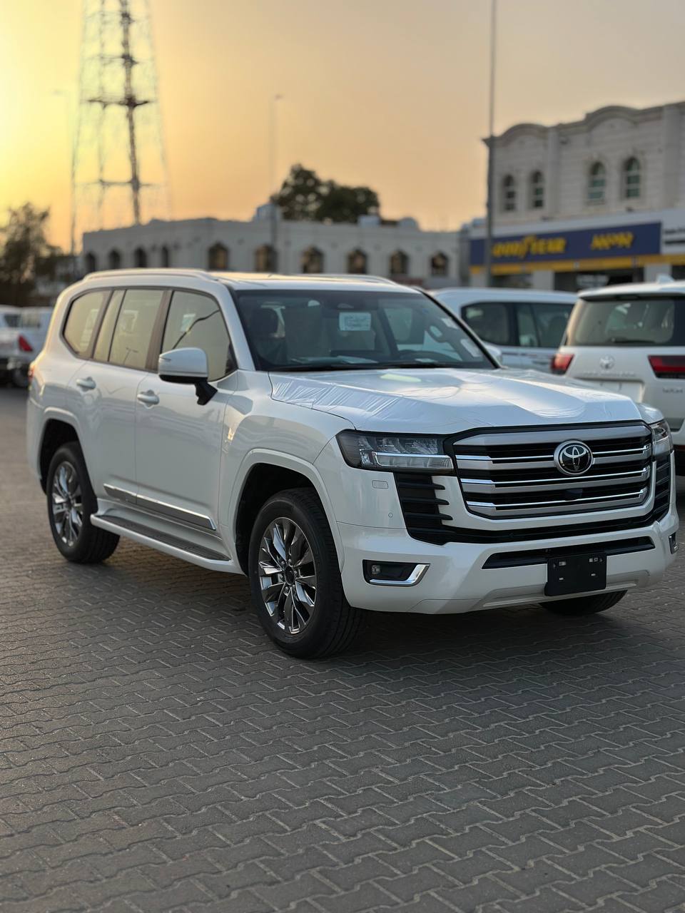  لاند  كروزر ستيشن   (GXR.L3  3.5  2025) 