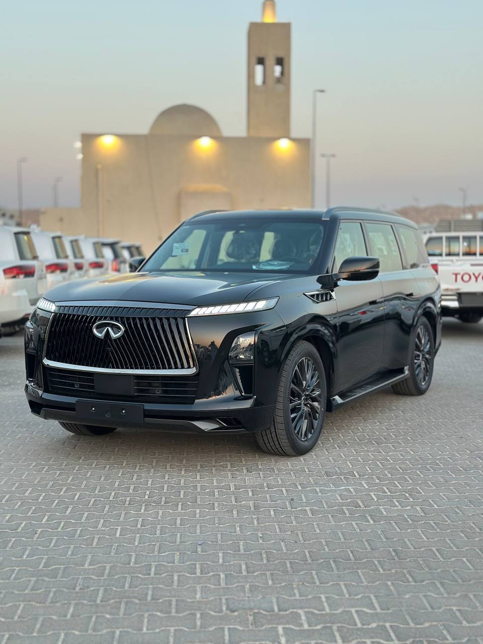 INFINITI All-New QX80