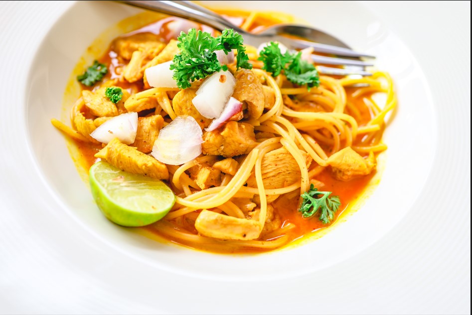 PAPA MI CURRY SOBE MIT REIS