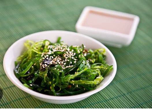 12 . SEETANGSALAT (vegetarisch)"DM