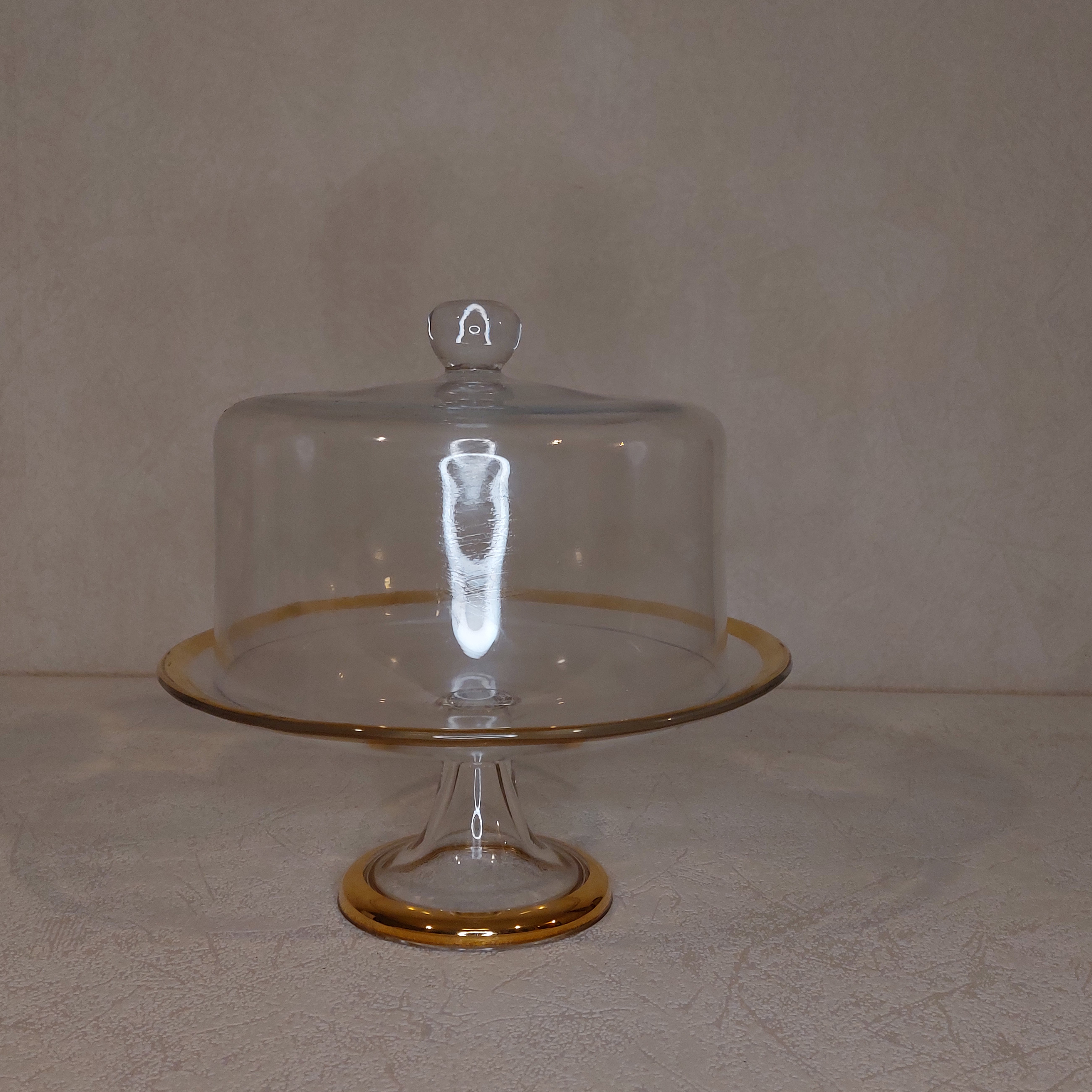 Tortinė auksiniu krašteliu su dangčiu nr.1