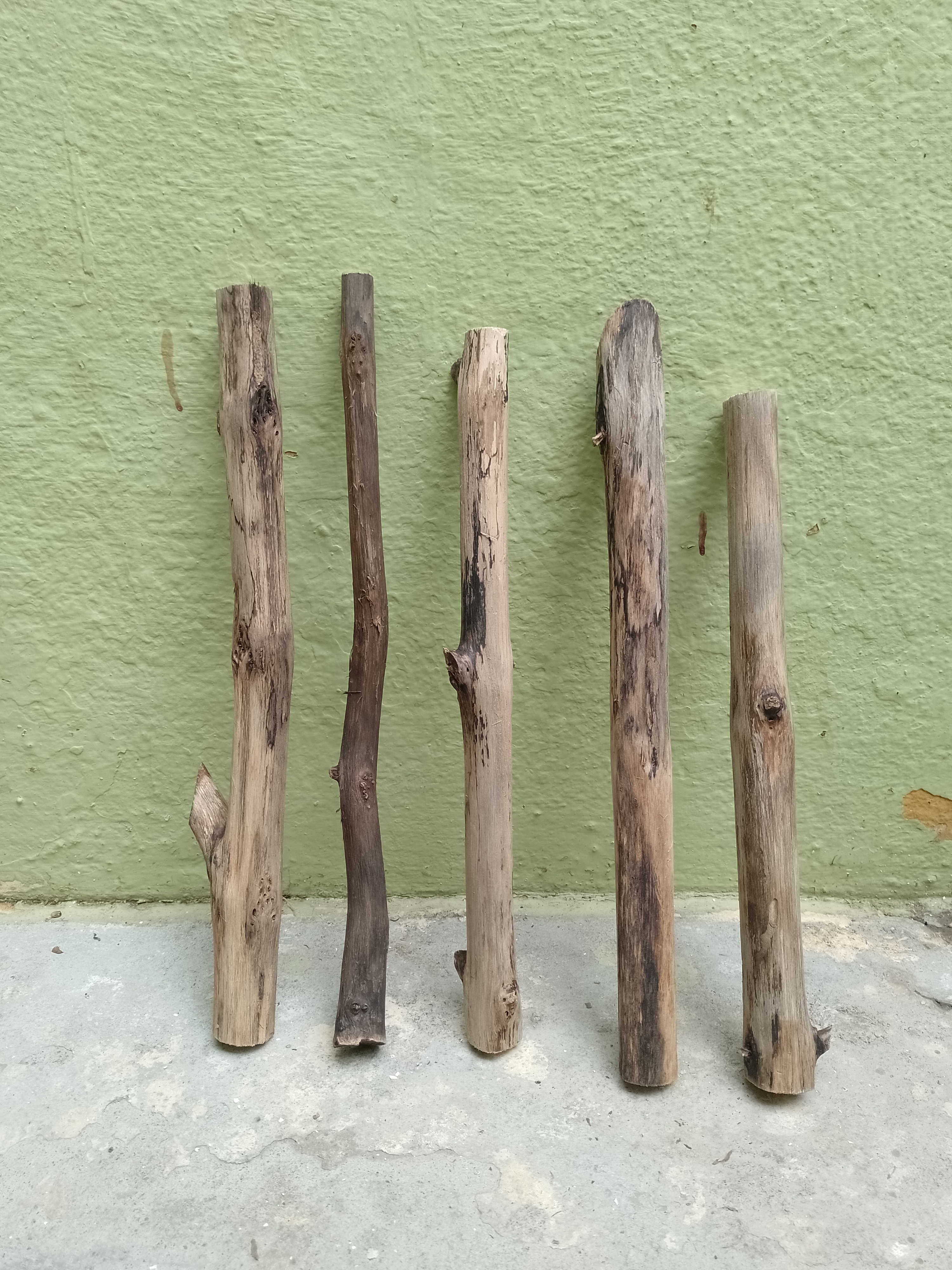 Natural 5 Teak Wooden Sticks 30 cm long 
