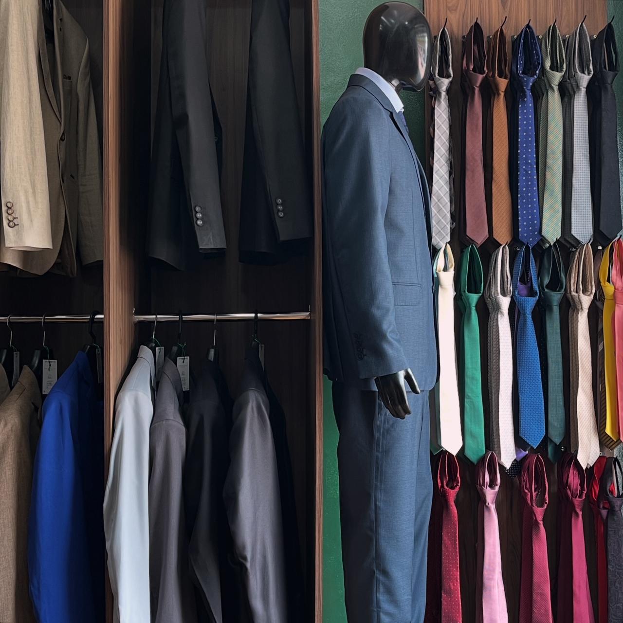 Gravatas e prendedores