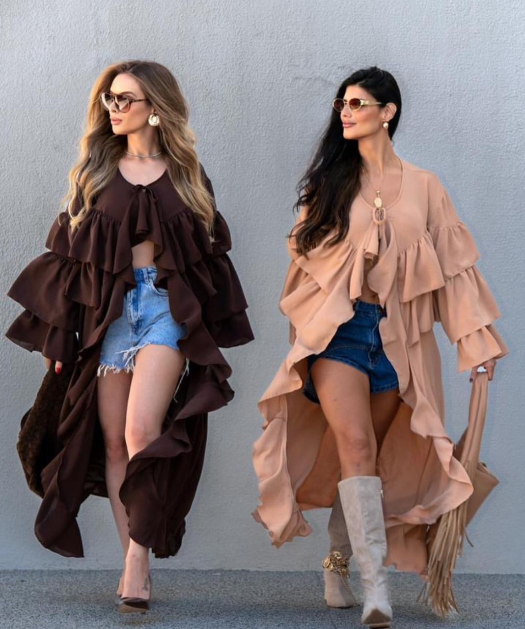 Cardigan com babados elegante