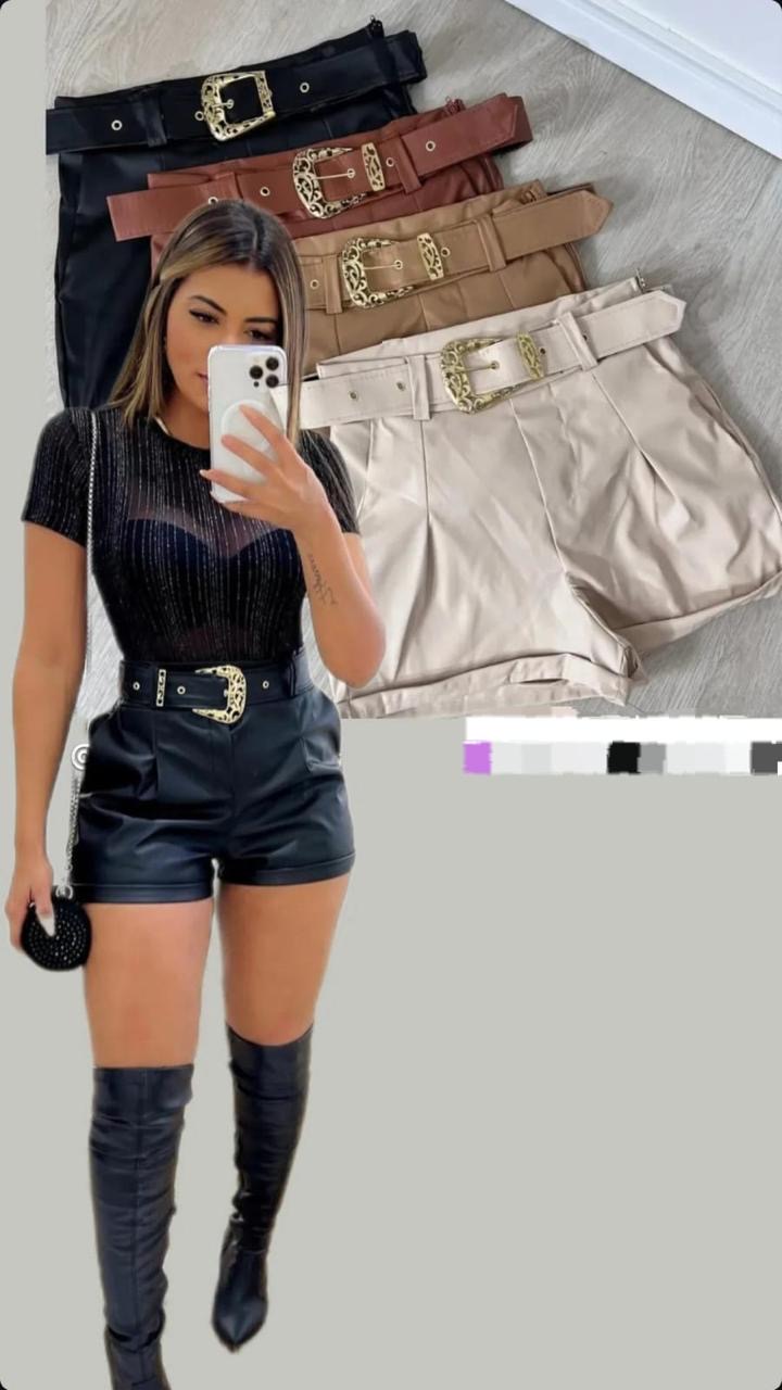 Shorts de Cintura Alta com Cinto