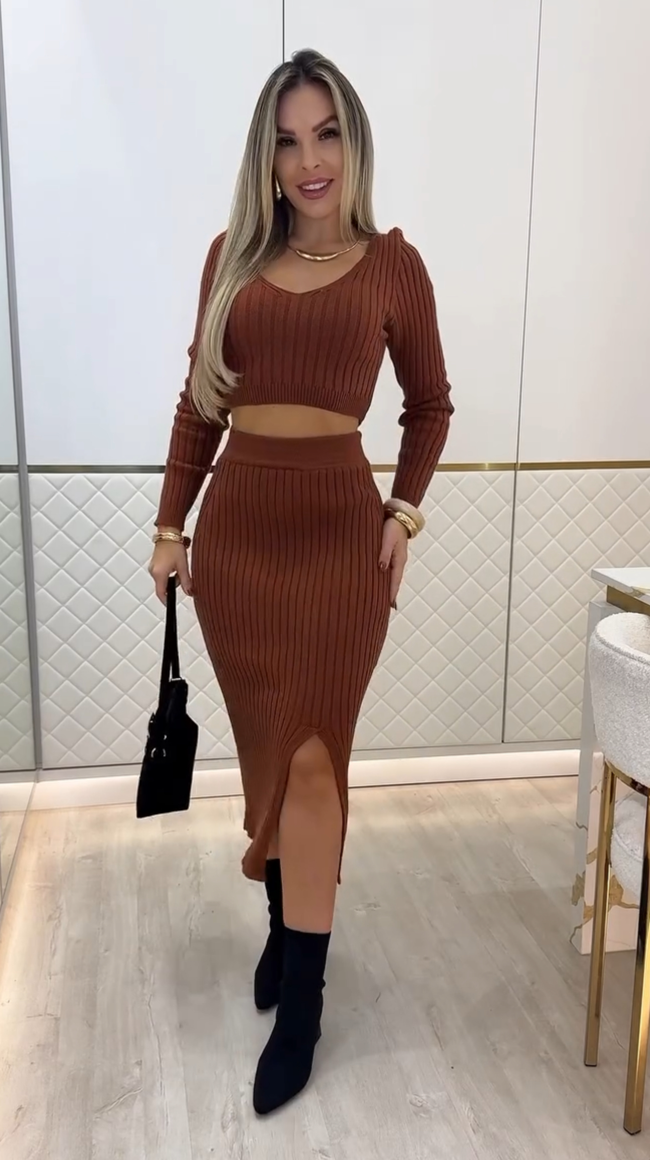 Conjunto de Saia e cropet no tricô