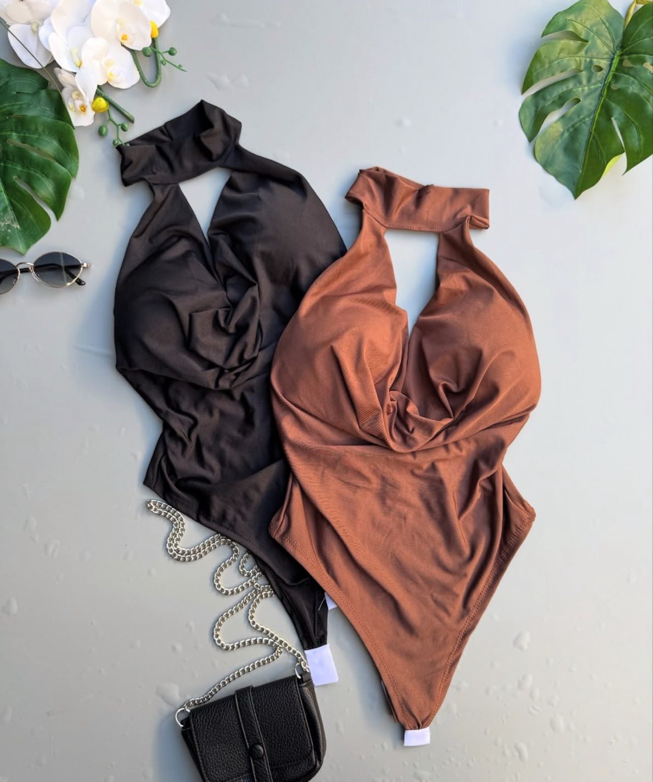 Maiô decotado fashion