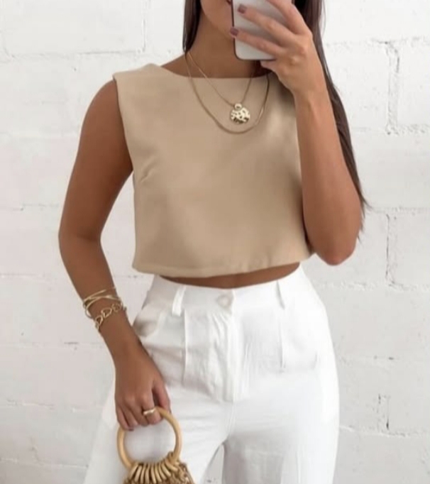 Blusa cropped bege feminina