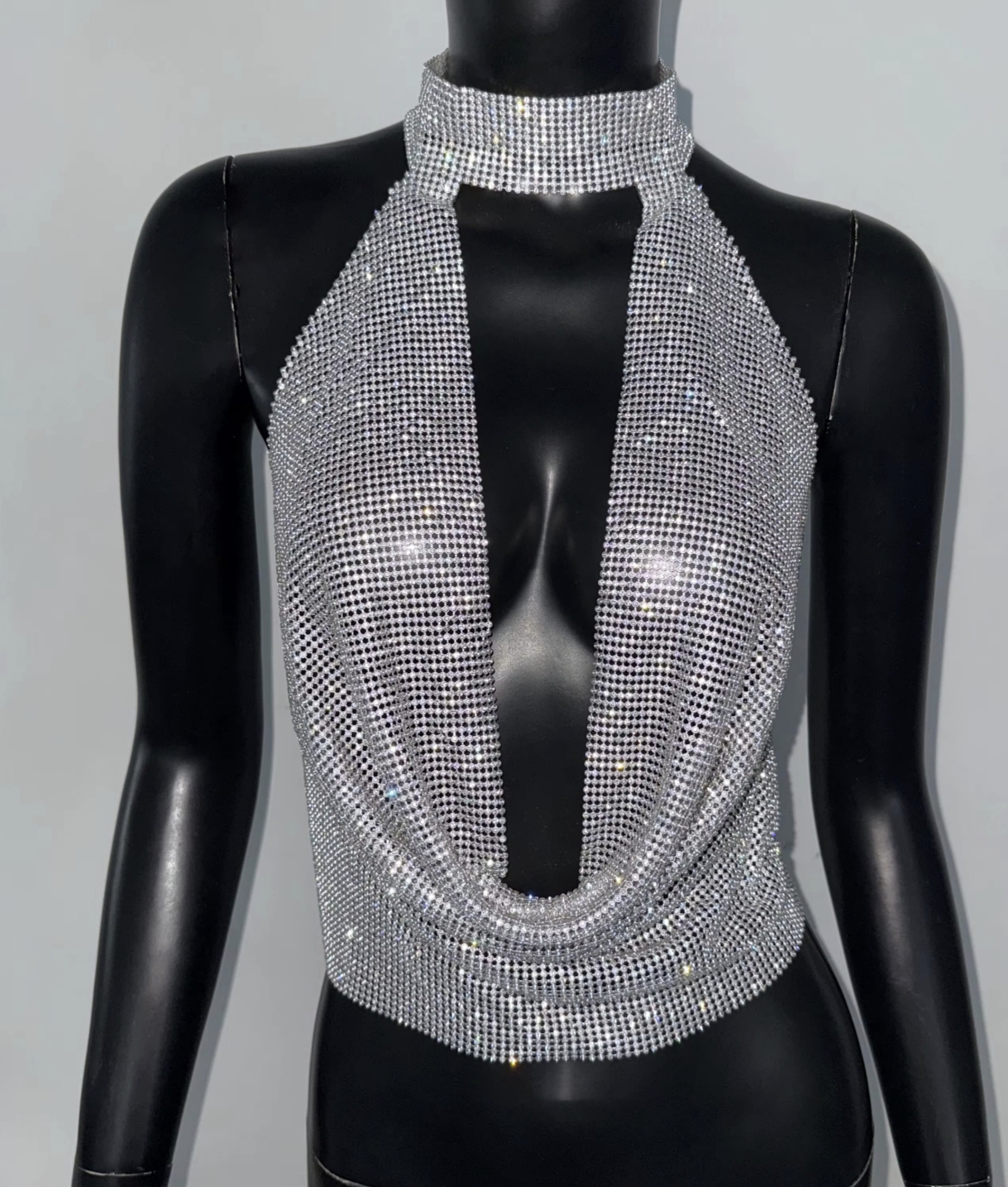 Top prateado brilhante