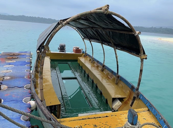 Glass Botto Boat Ride