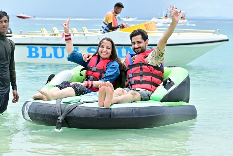 Sofa Boat Ride