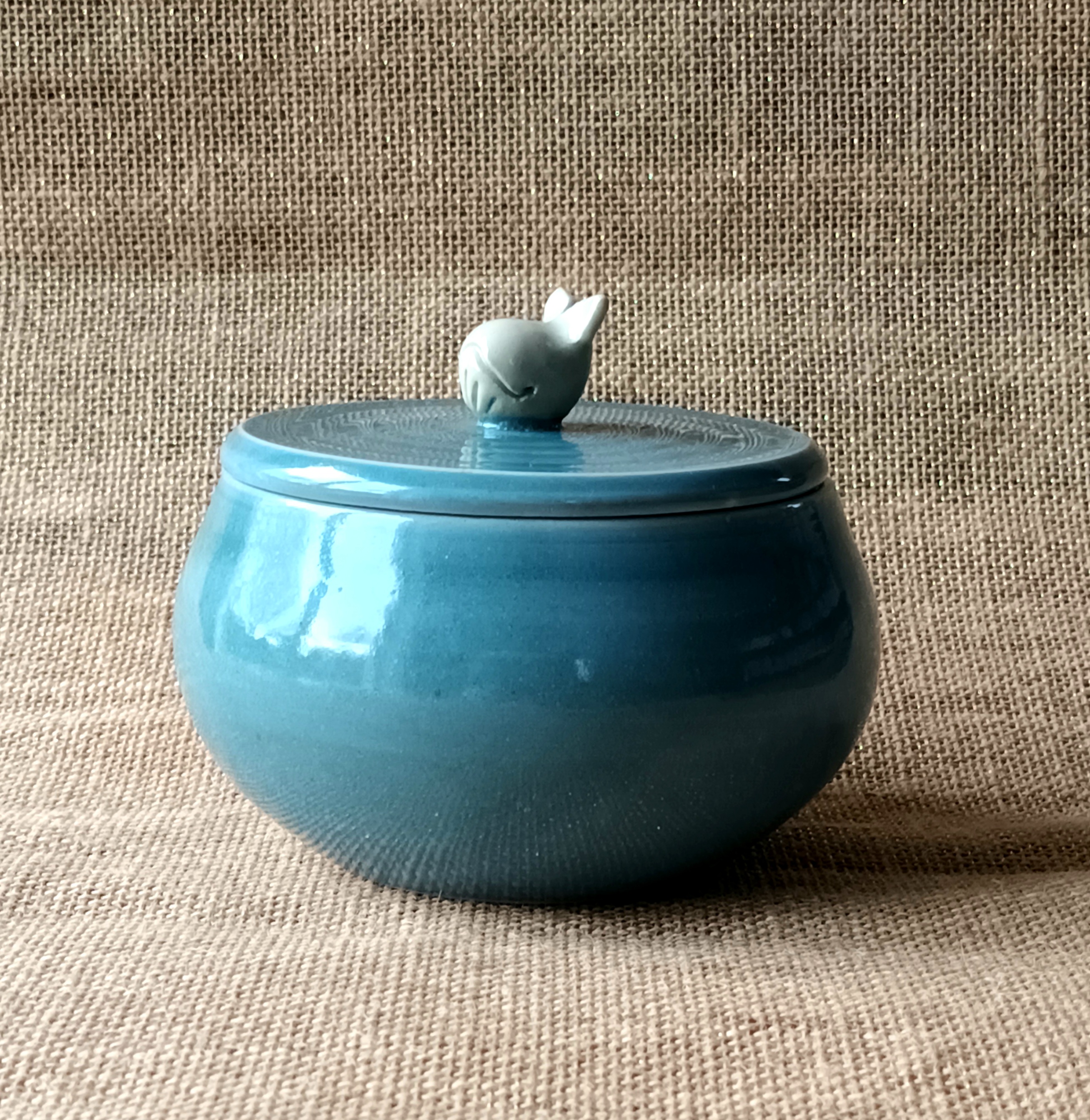 Boîte dodue à la baleine