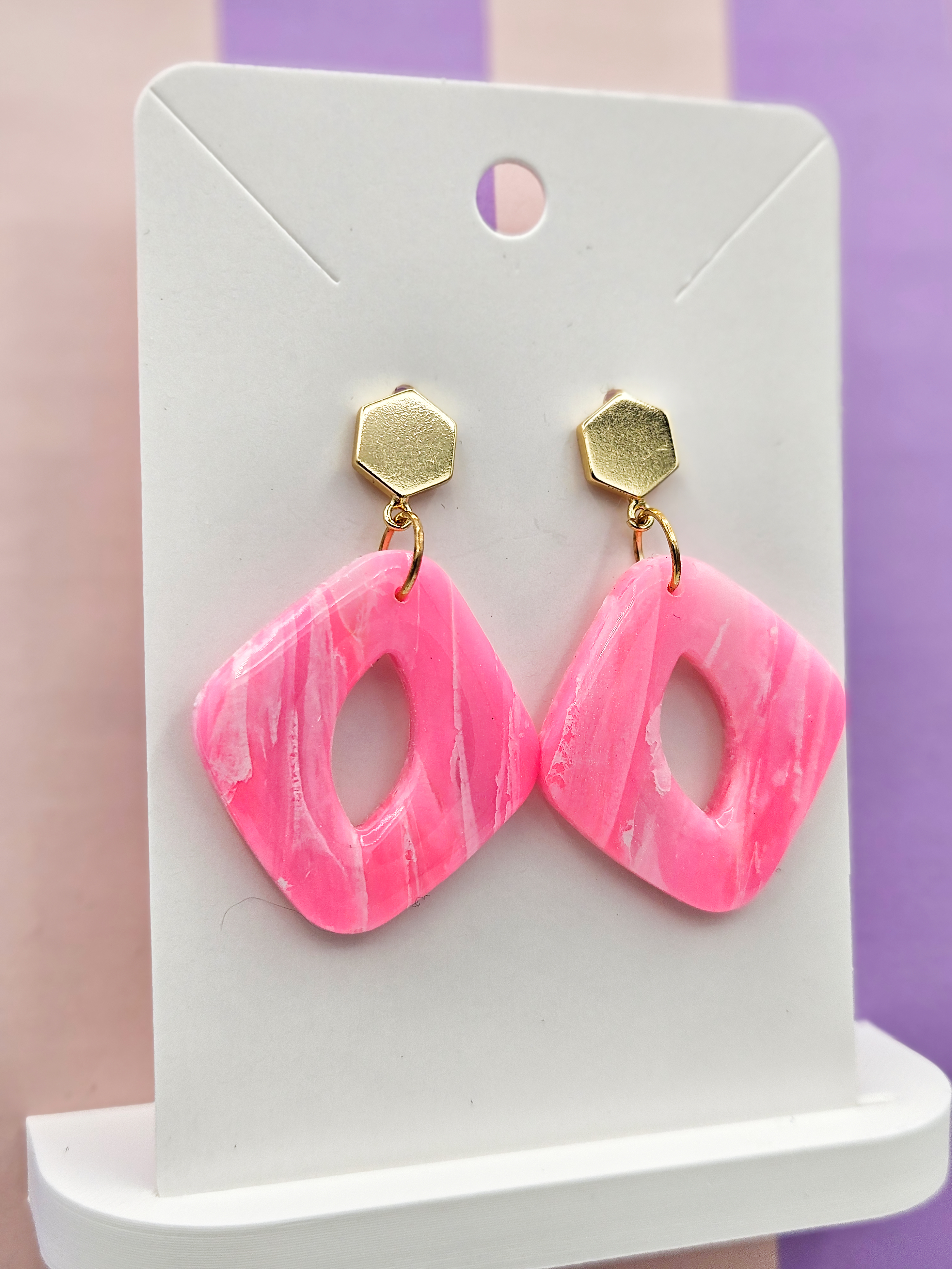 Polymeerklei oorbellen - Transparant roze marmer