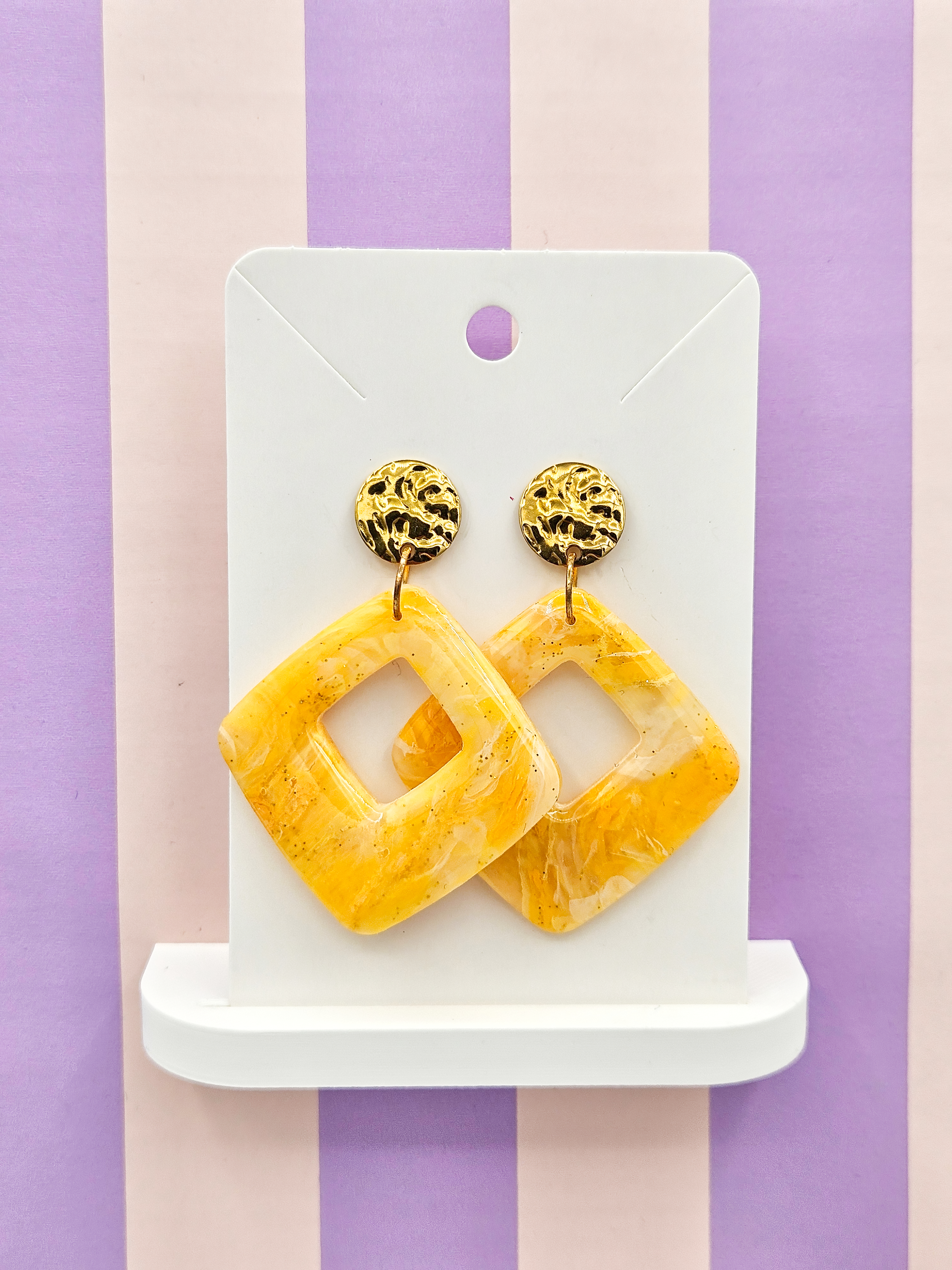 Polymeerklei oorbellen - Marmer geel