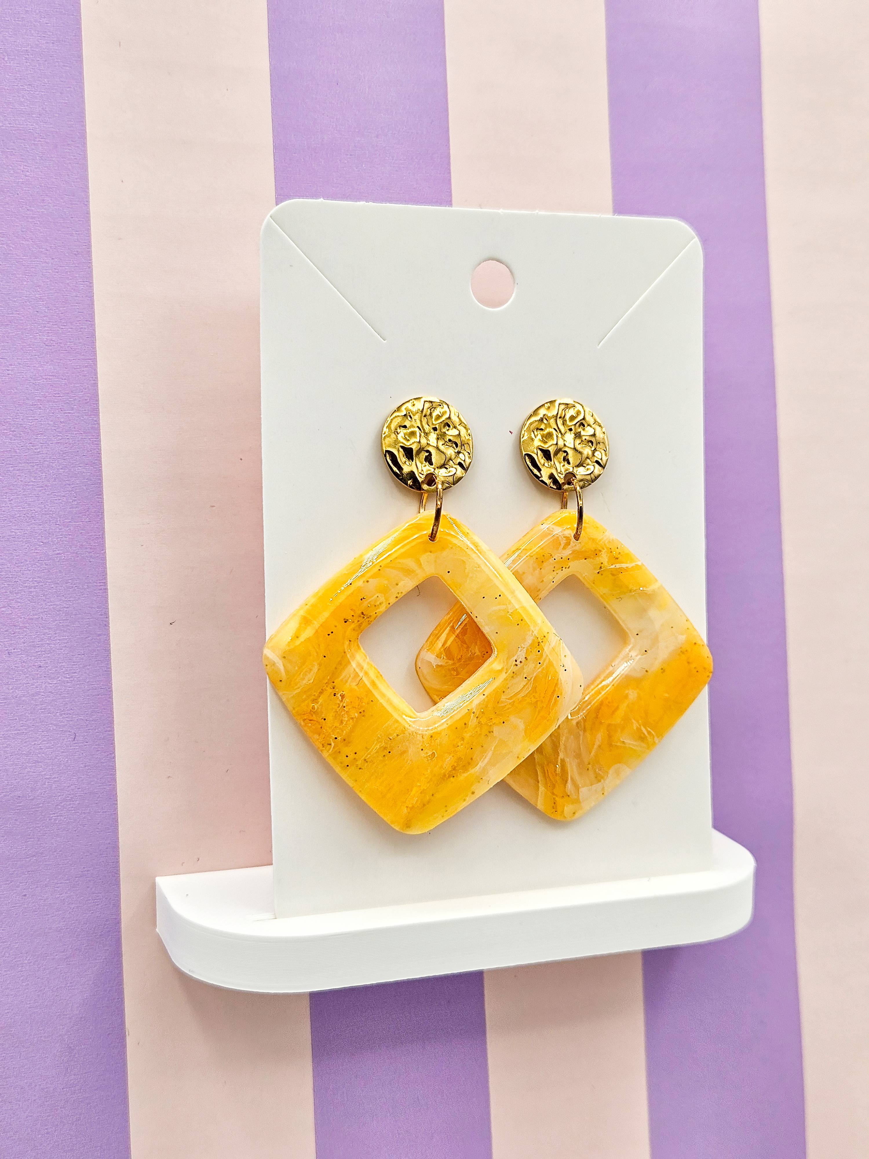 Polymeerklei oorbellen - Marmer geel