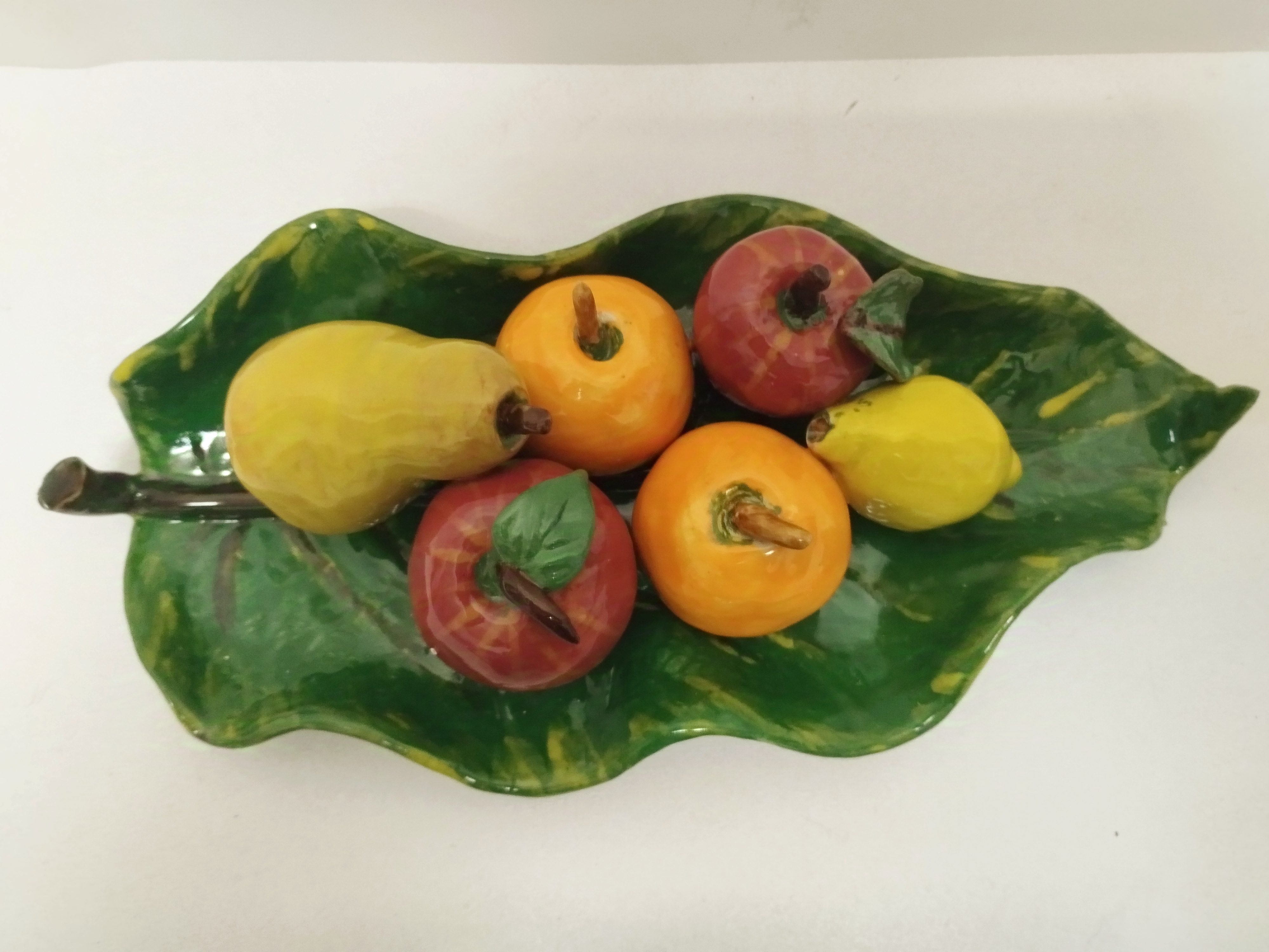 Frutero decorativo de cerámica