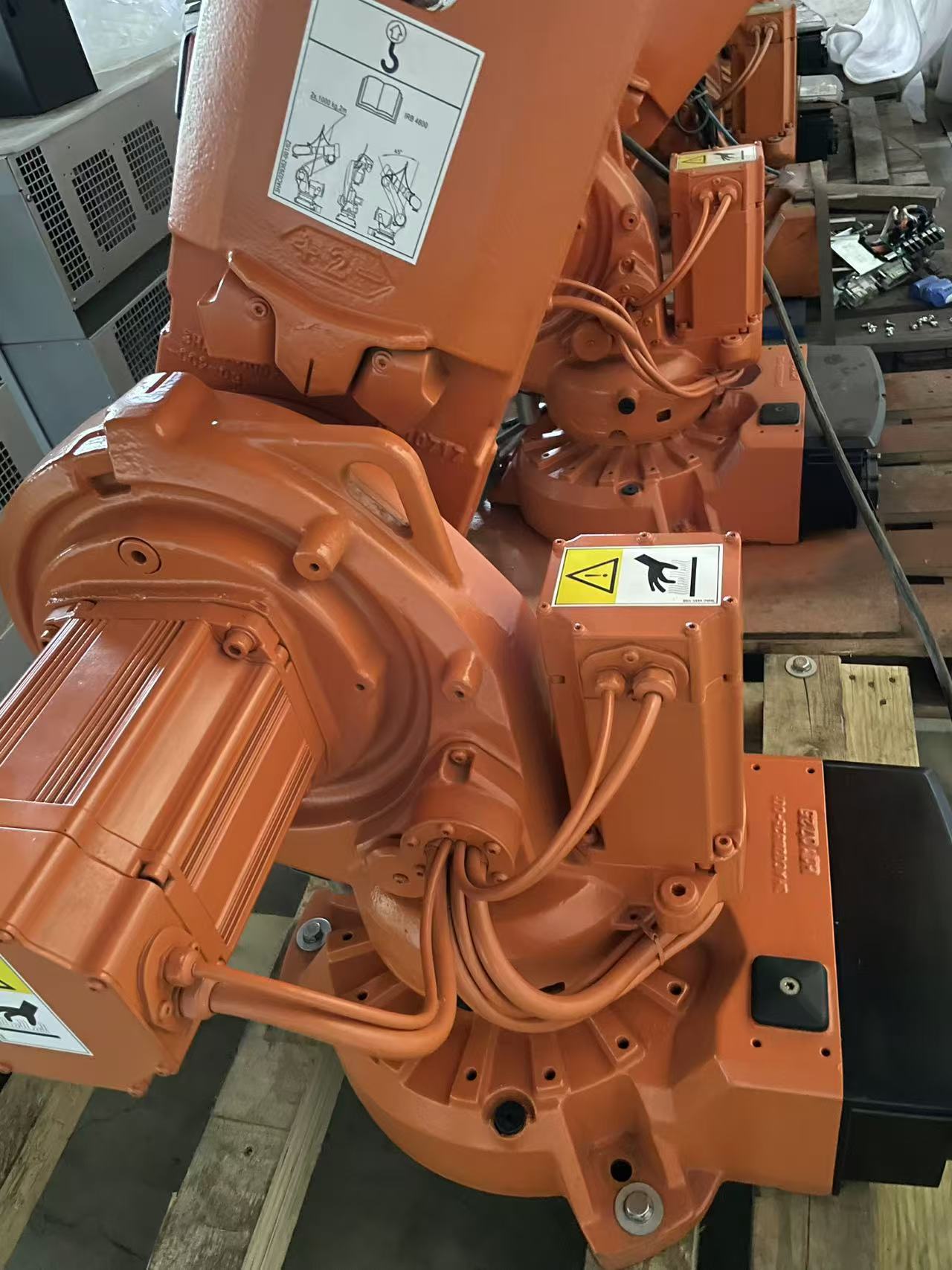 2014 ABB IRB4600-40/2.55