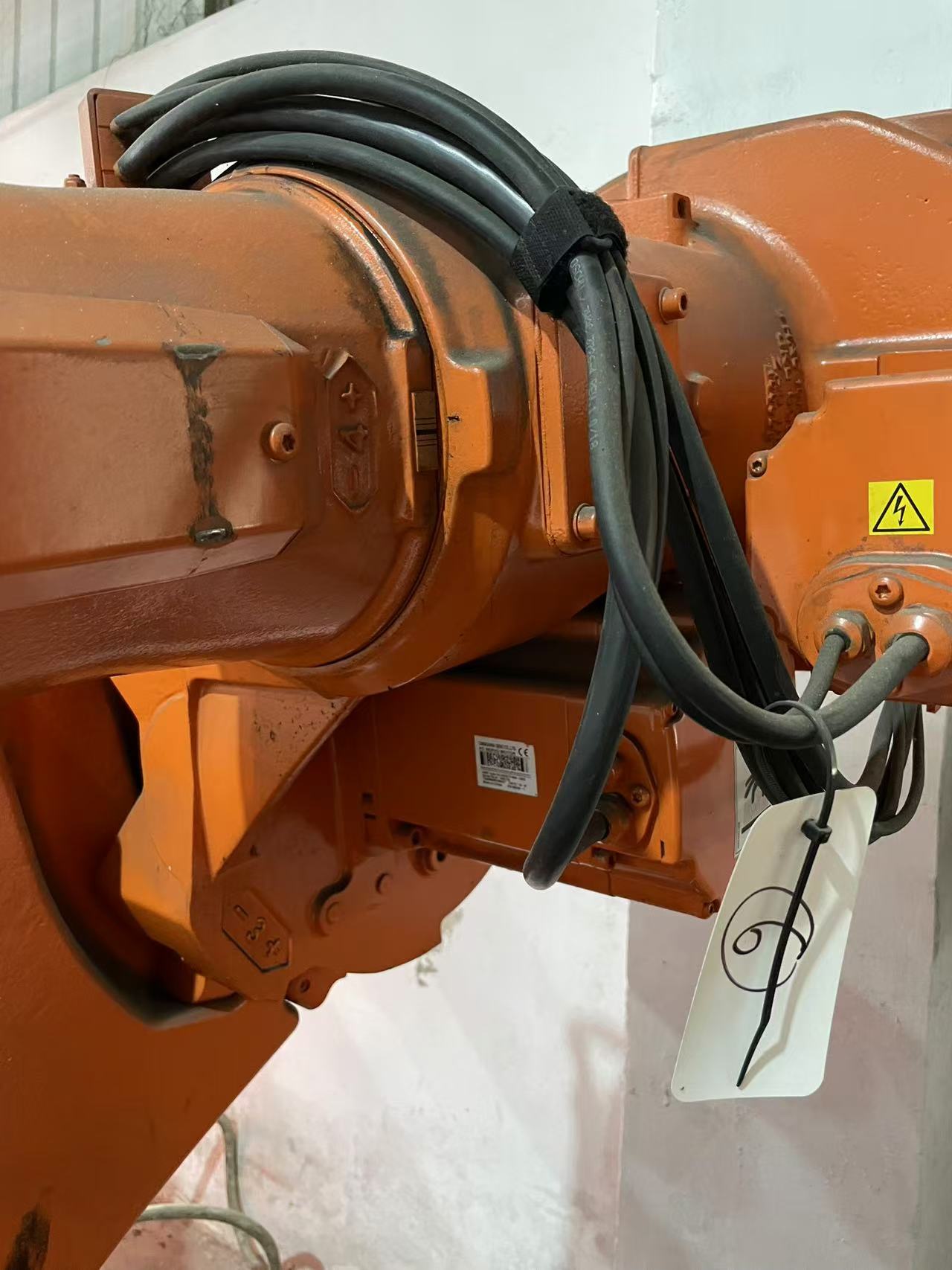 2011 ABB IRB6640-235/2.55