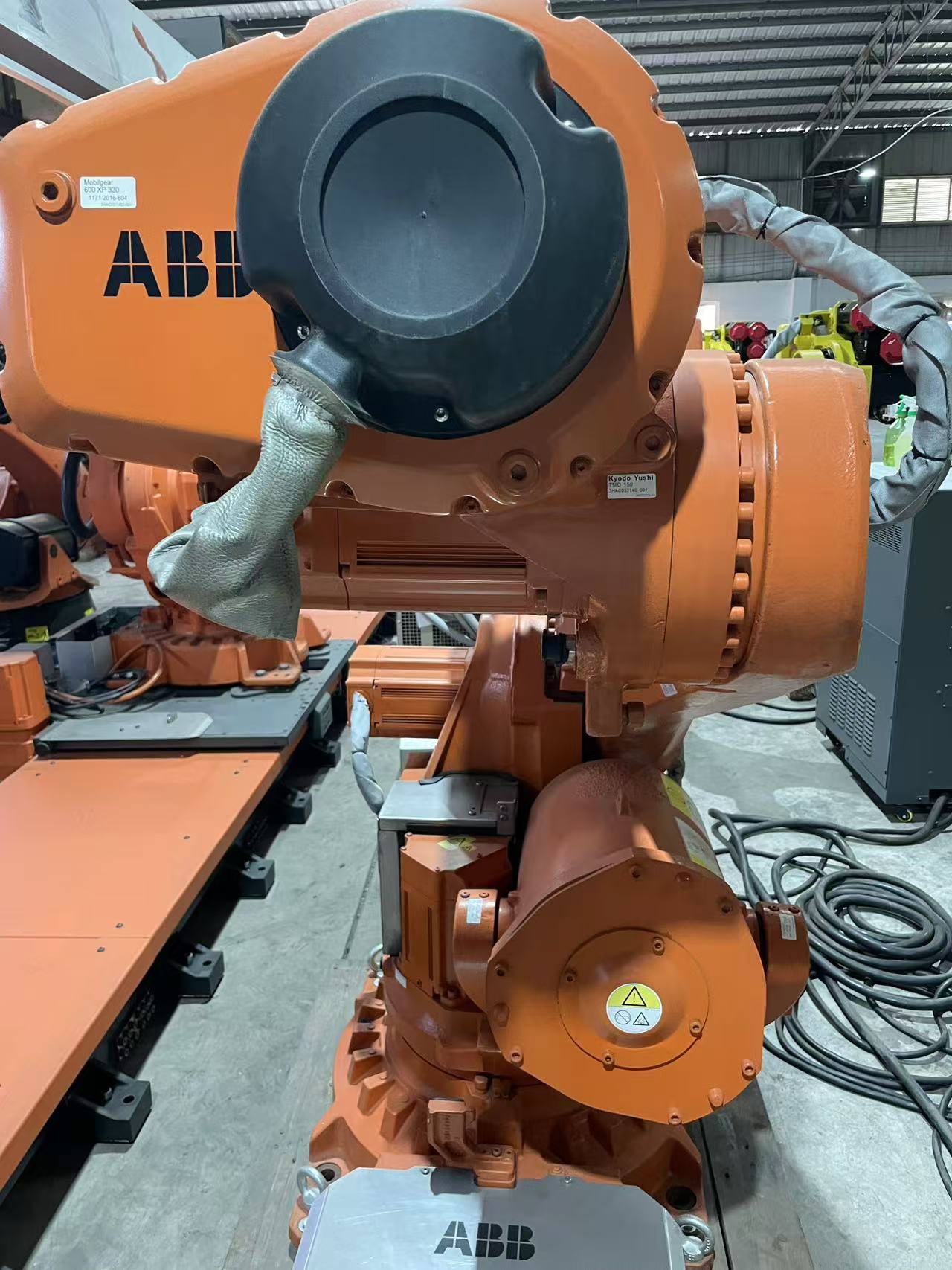 2018 ABB IRB6700-235/2.65
