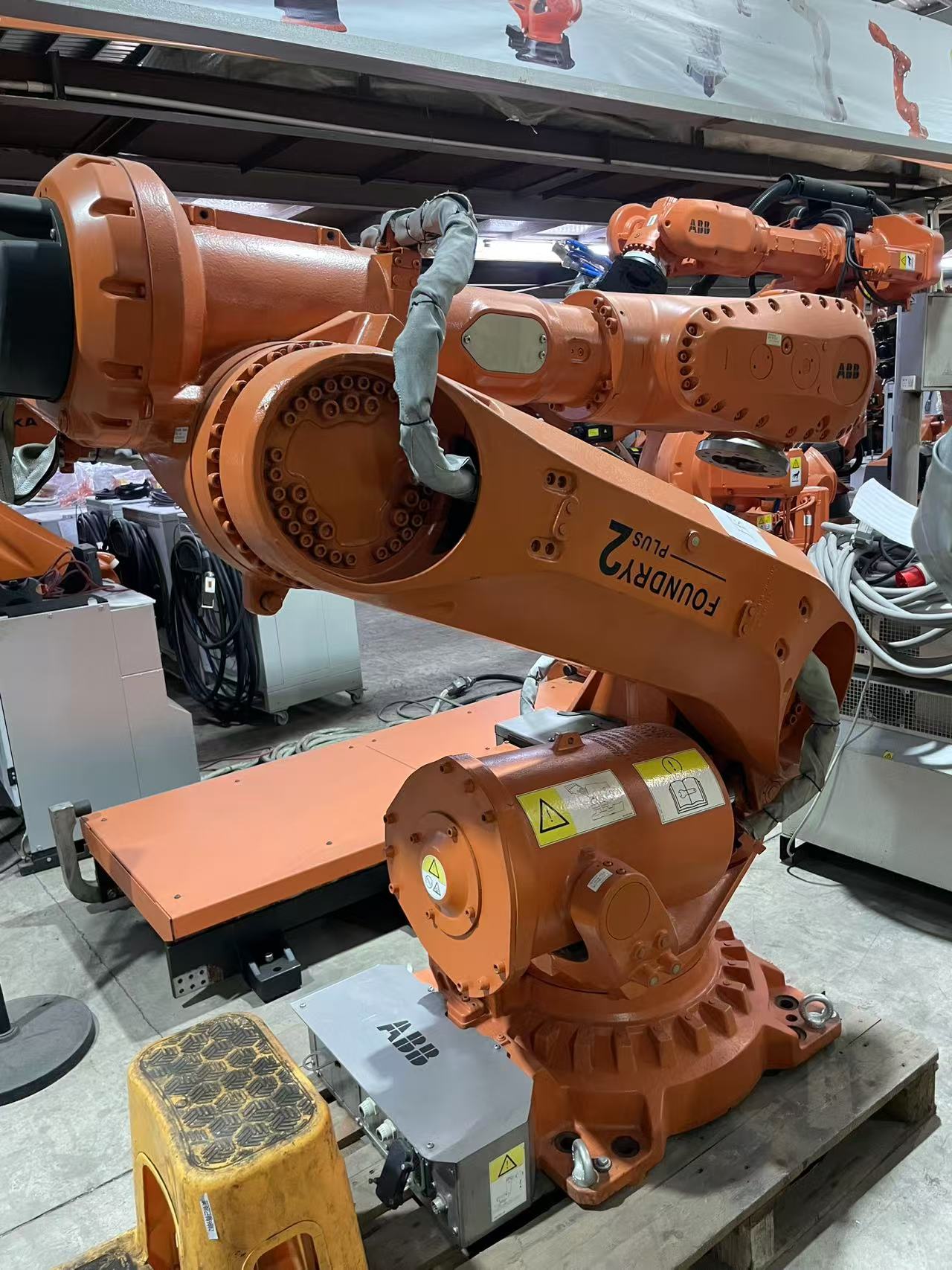 2018 ABB IRB6700-235/2.65