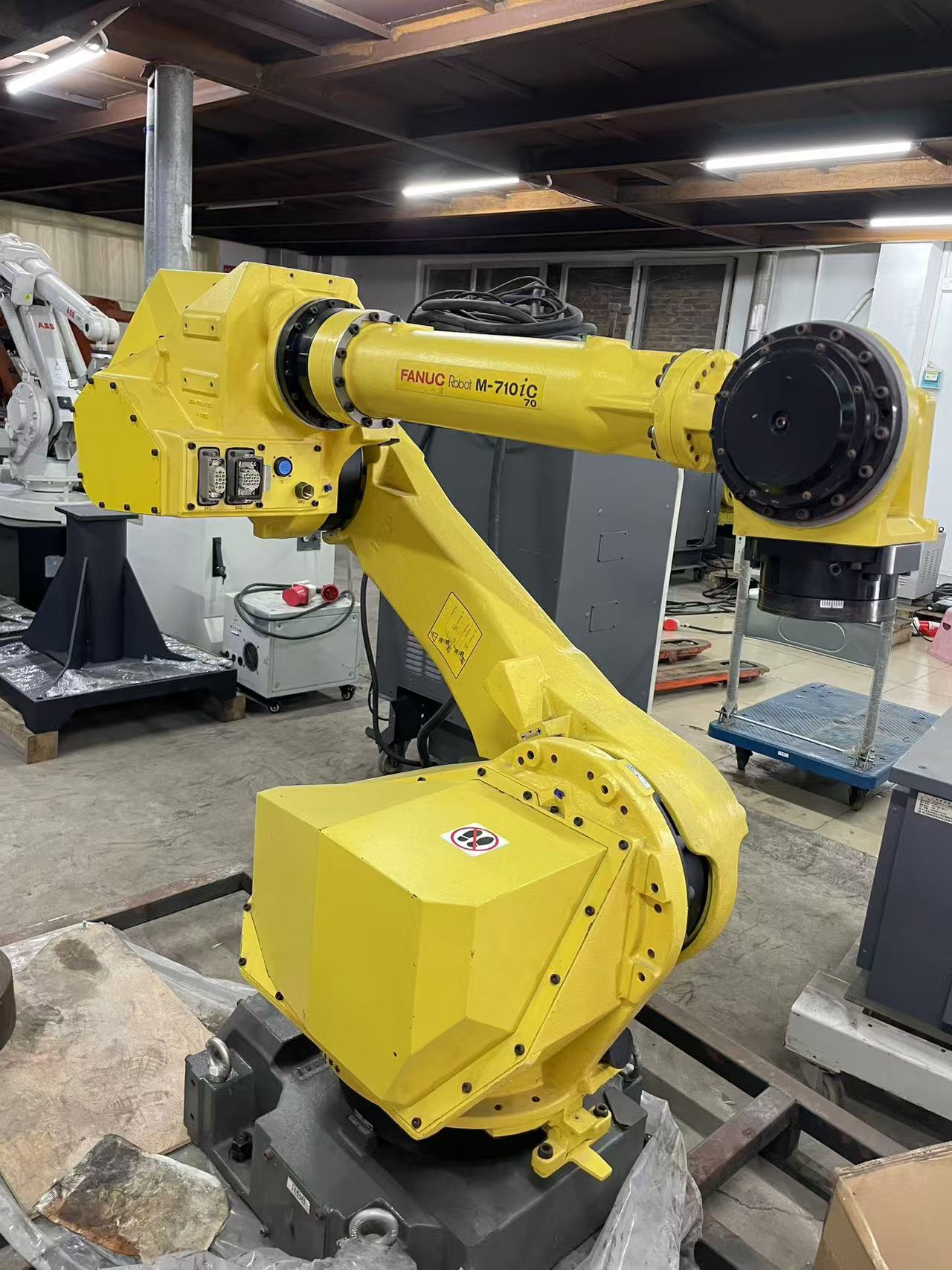 2016 FANUC M710IC/70