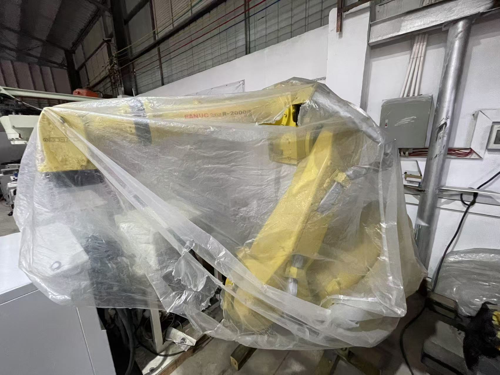 2018 FANUC R2000IB 165R