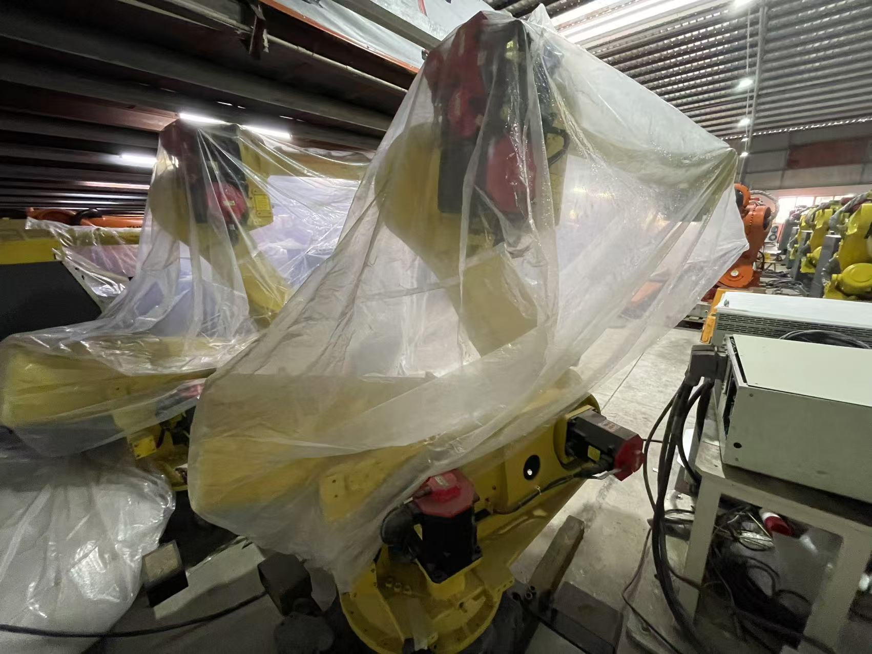 2018 FANUC R2000IB 165R