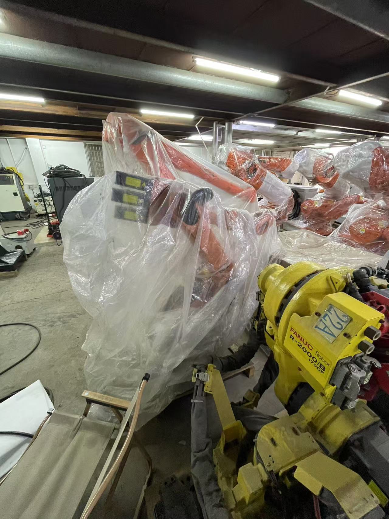 2014 KUKA KR16