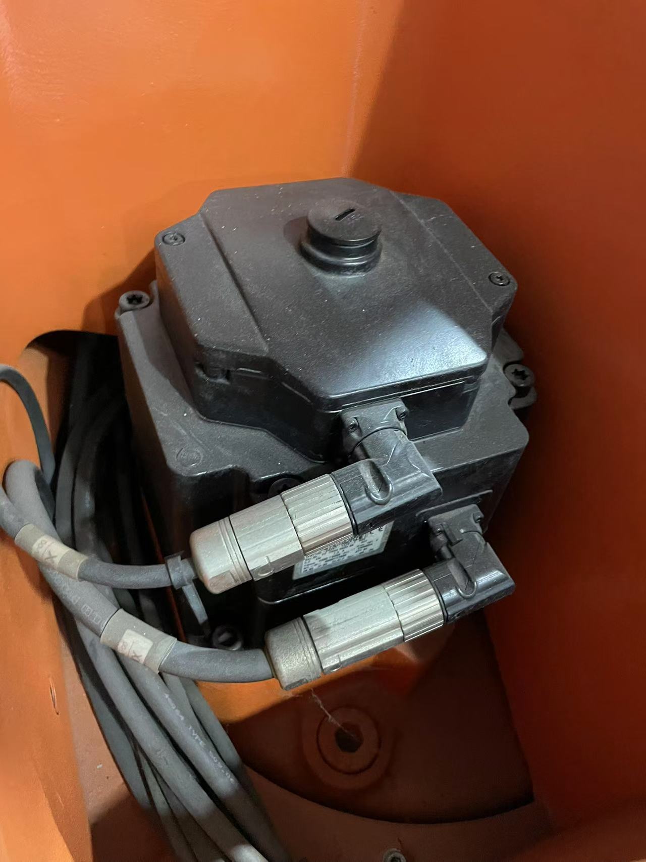 2017 KUKA KR200-3 COMP