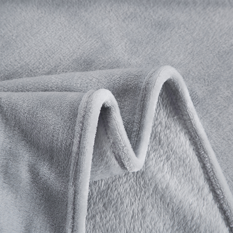 Flannel Blanket 220gsm Single Layer Lightweight Cozy Fleece Blanket