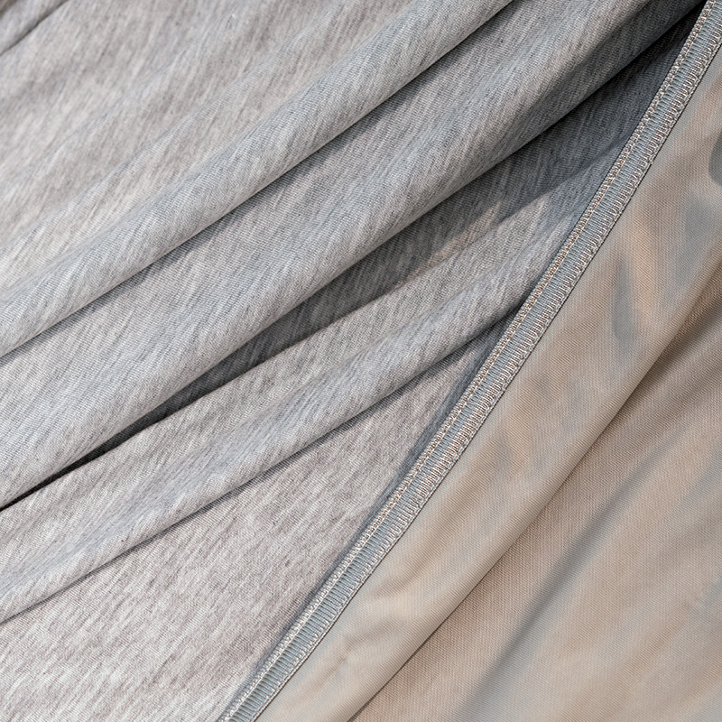 Dual-Sided Cooling Blanket – Cold Nylon + Soft Bamboo Jersey Design