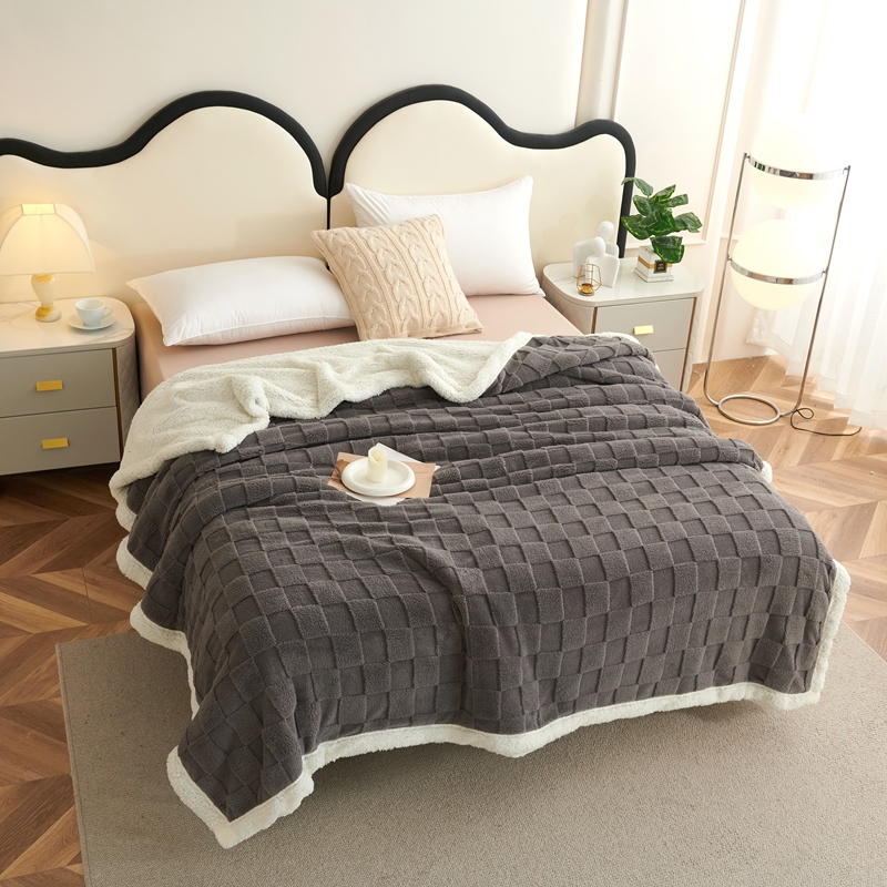 Customizable Double Layer Plaid Jacquard Tufted Fleece Sherpa Blanket