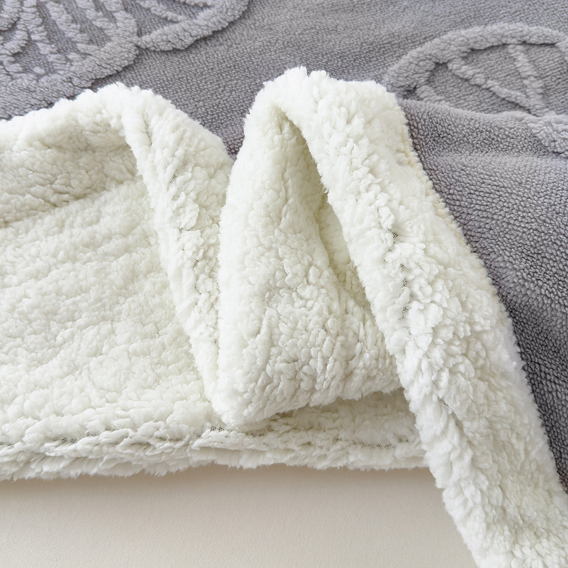Customizable Double Layer Butterfly Jacquard Tufted Fleece Sherpa Blanket