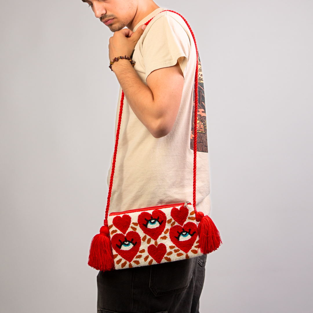 Herzchen Clutch mit Gurt