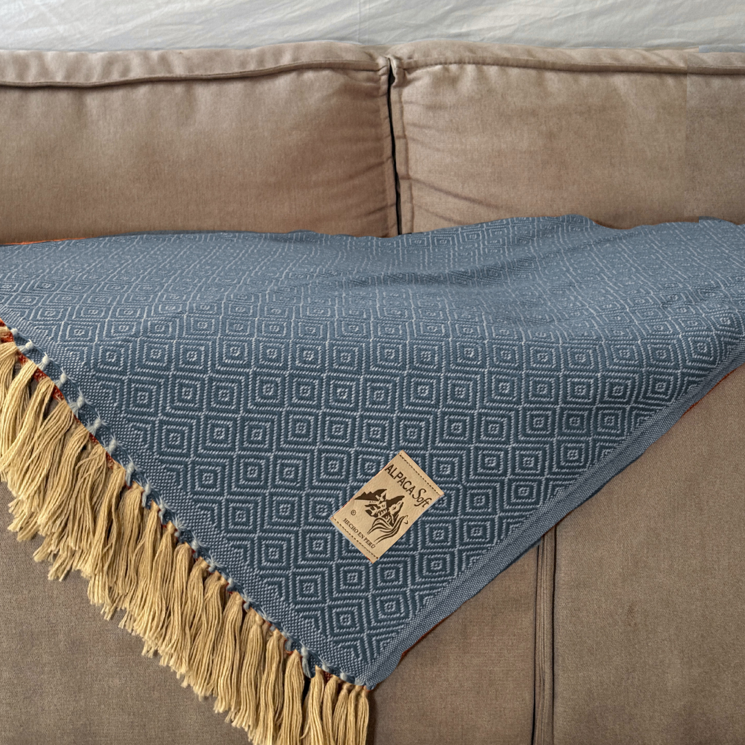 Alpaka Wolldecke Blau 200x140cm Weiche Sofadecke aus Peru